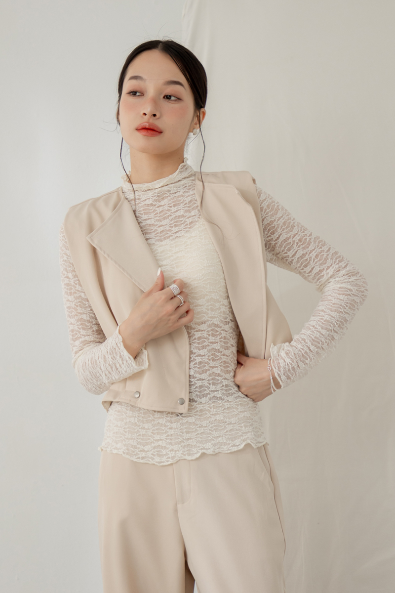 翻領壓褶短版背心外套