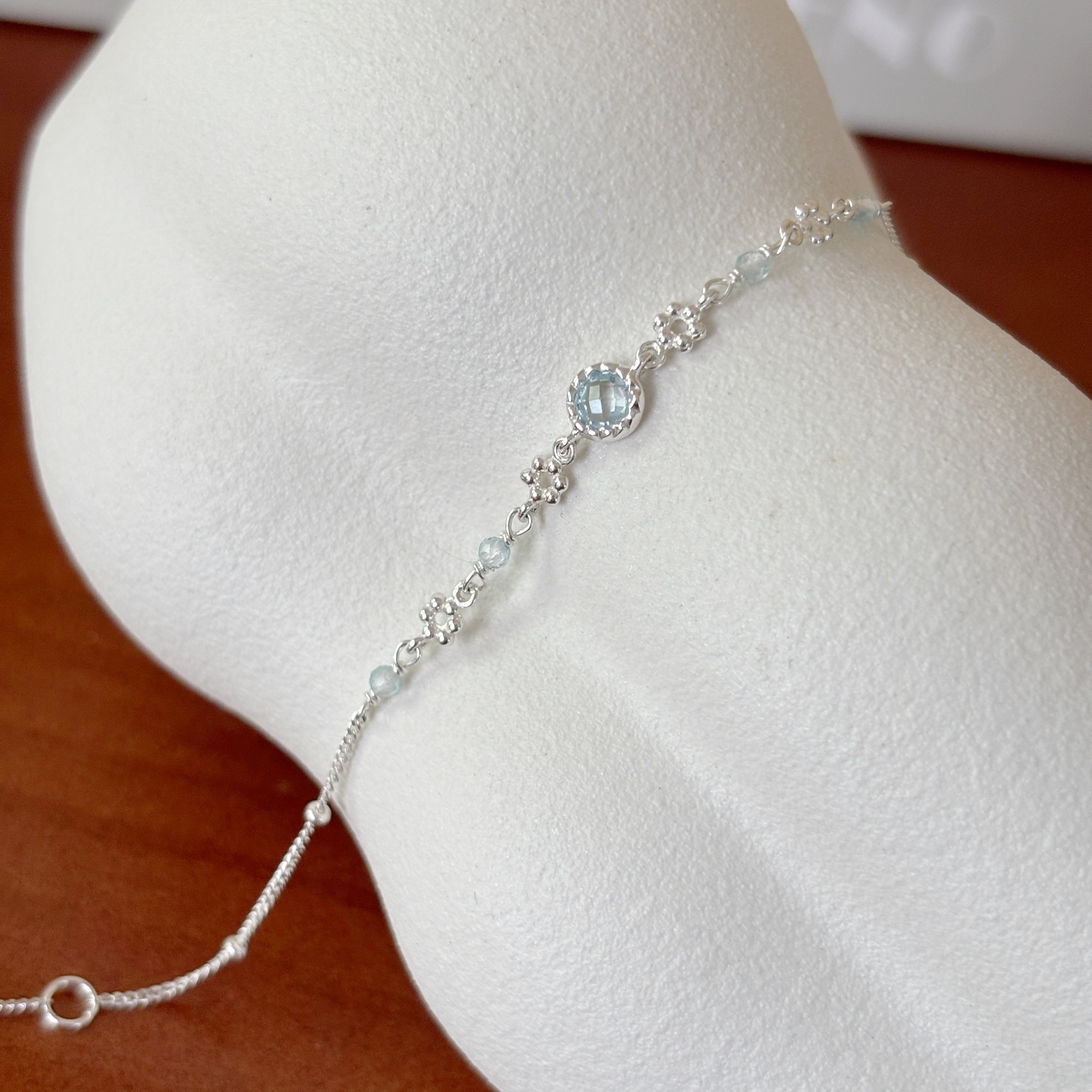 蛋糕小圓托帕石碎花手鍊