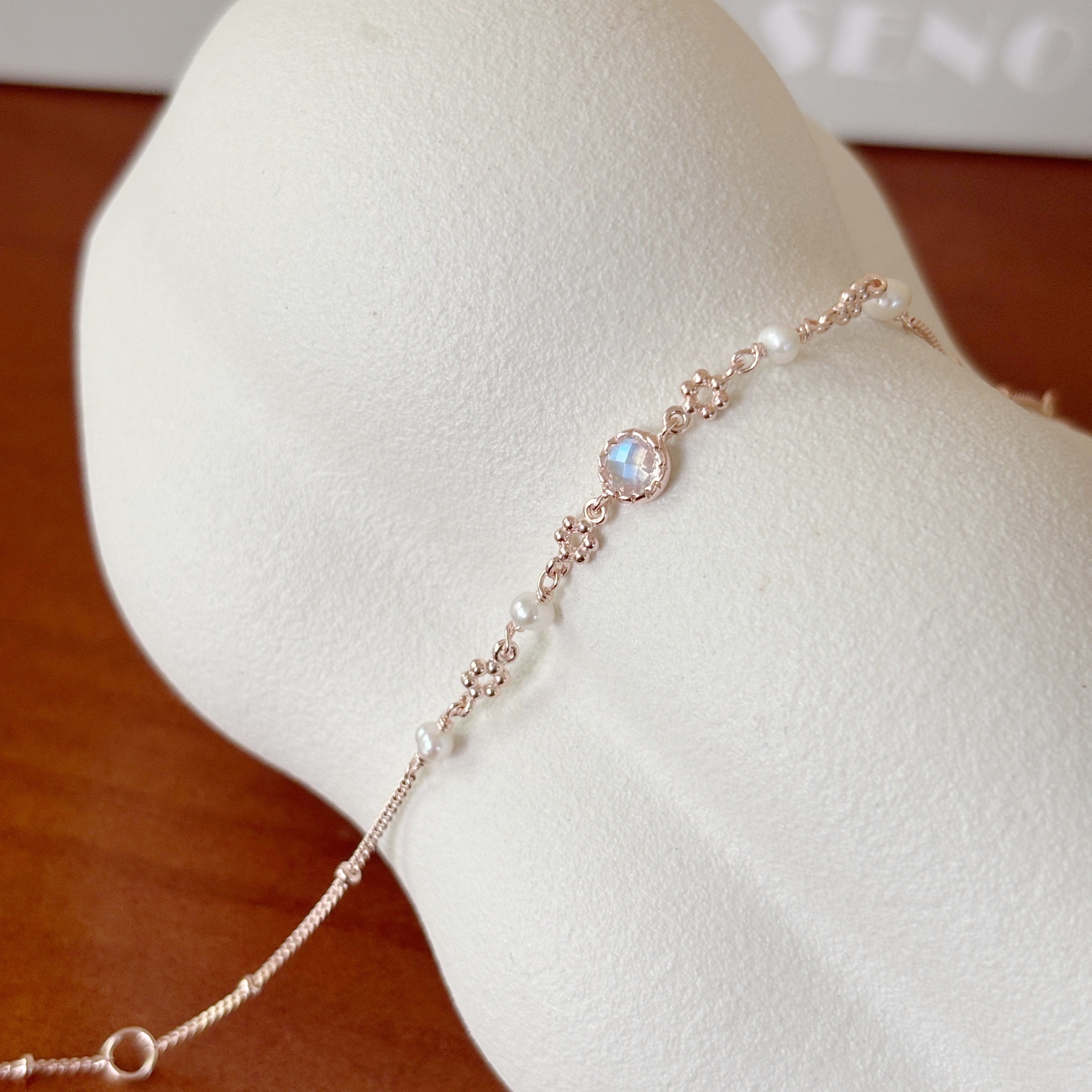 蛋糕小圓月光石碎花手鍊