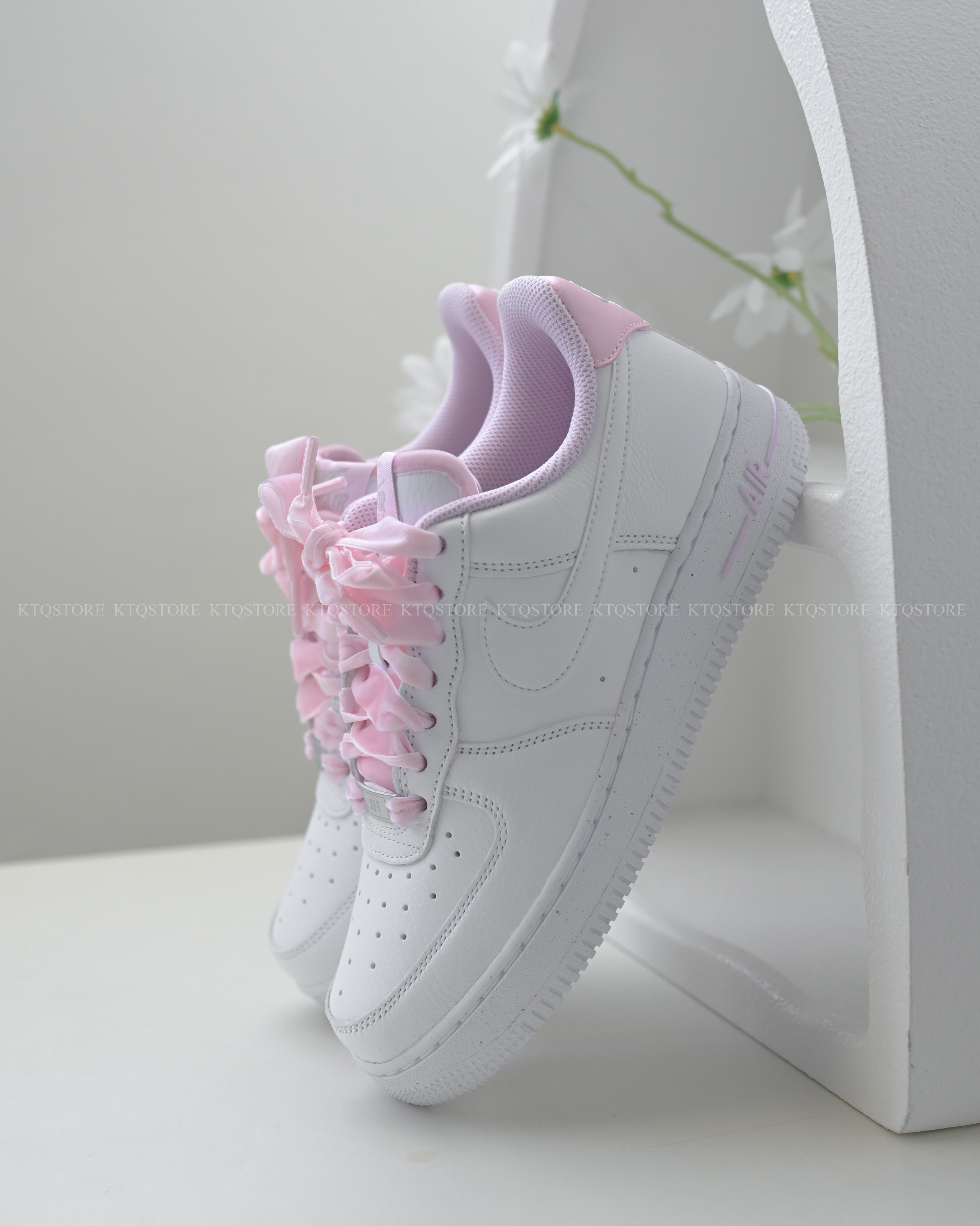 KTQ STORE ‧ Nike Air Force 1 Low “Pink Foam”白粉 絲綢緞帶 HV4403-601