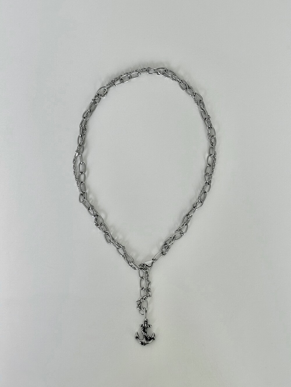 OFUSE ANCHOR NECKLACE