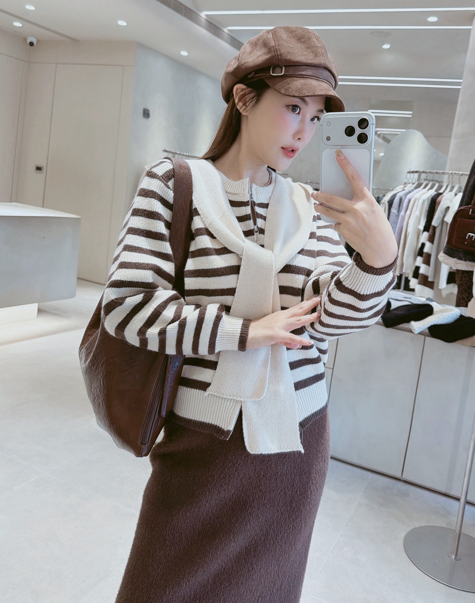 拉鍊橫條外套+連帽披肩