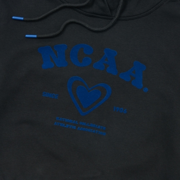 NCAA 帽T 黑 藍LOGO 短版 長袖 女 7452105120