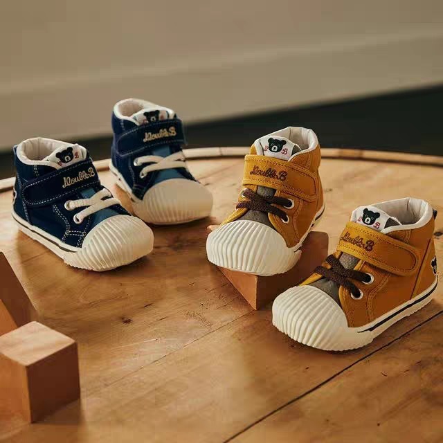 𝐌𝐢𝐤𝐢 𝐇𝐨𝐮𝐬𝐞 黑熊魔術貼餅乾頭帆布鞋