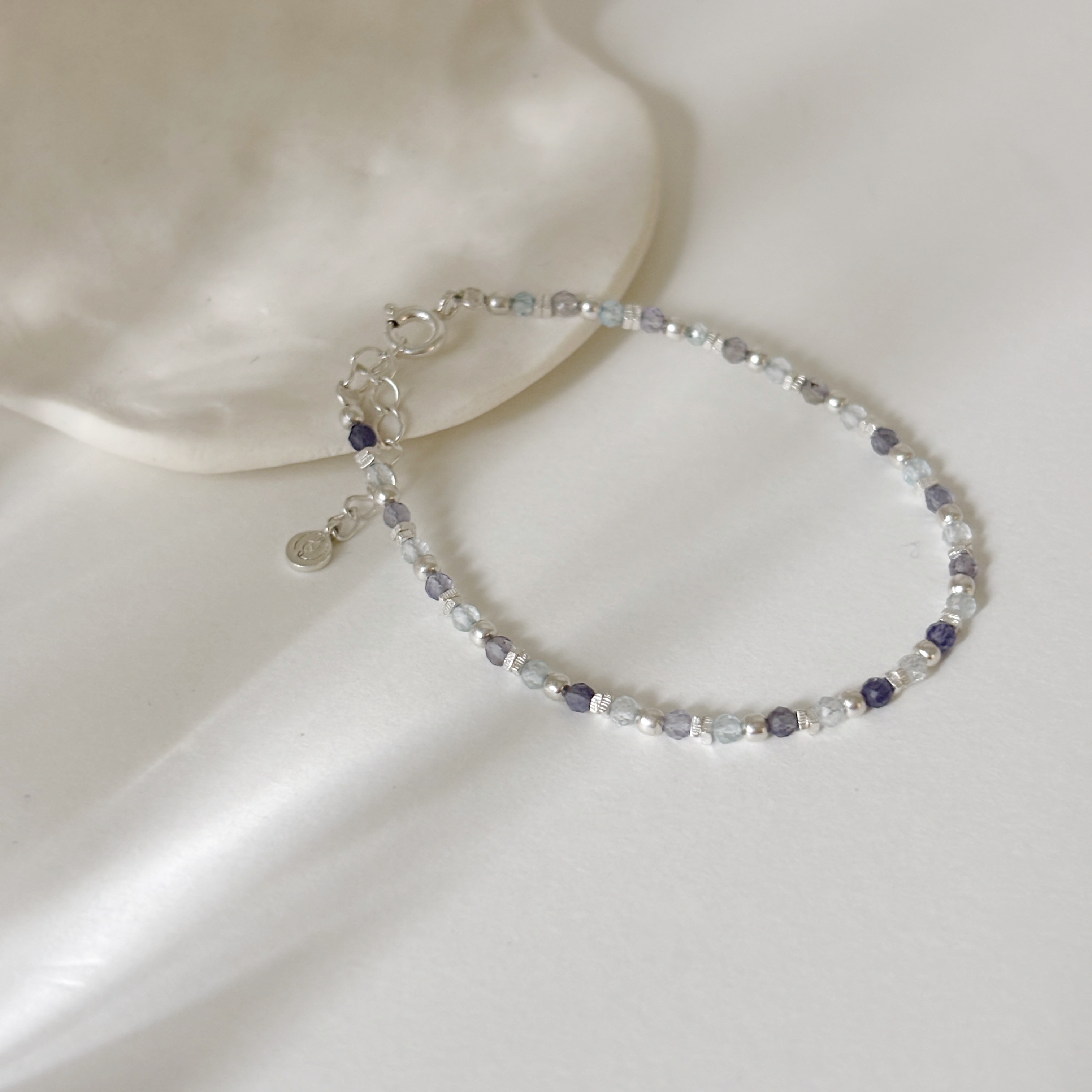 菫青托帕石碎銀間隔手工手環