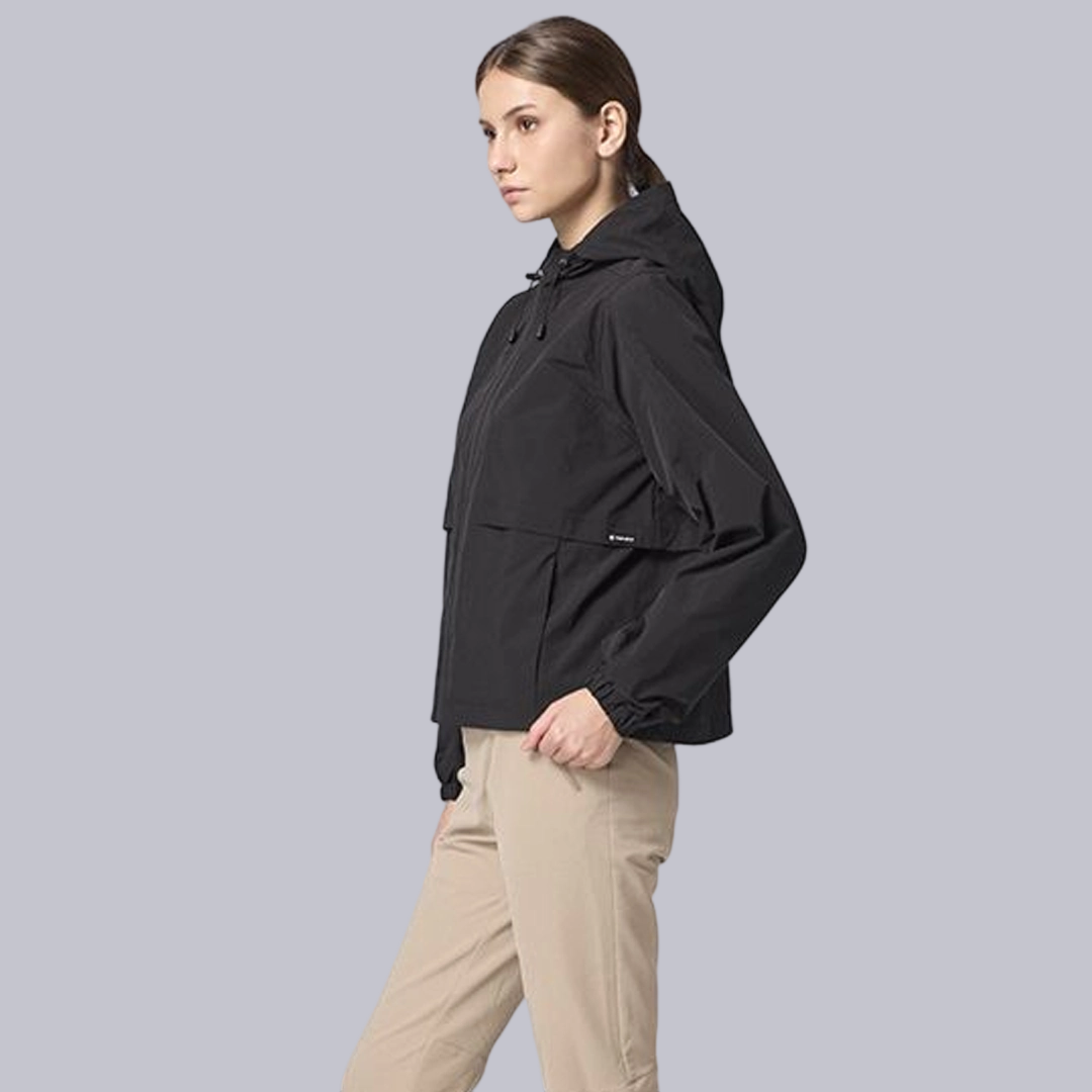 Wildland 荒野 山系防潑短版寬鬆外套 女款 (BK黑水塘色) 04WB32921