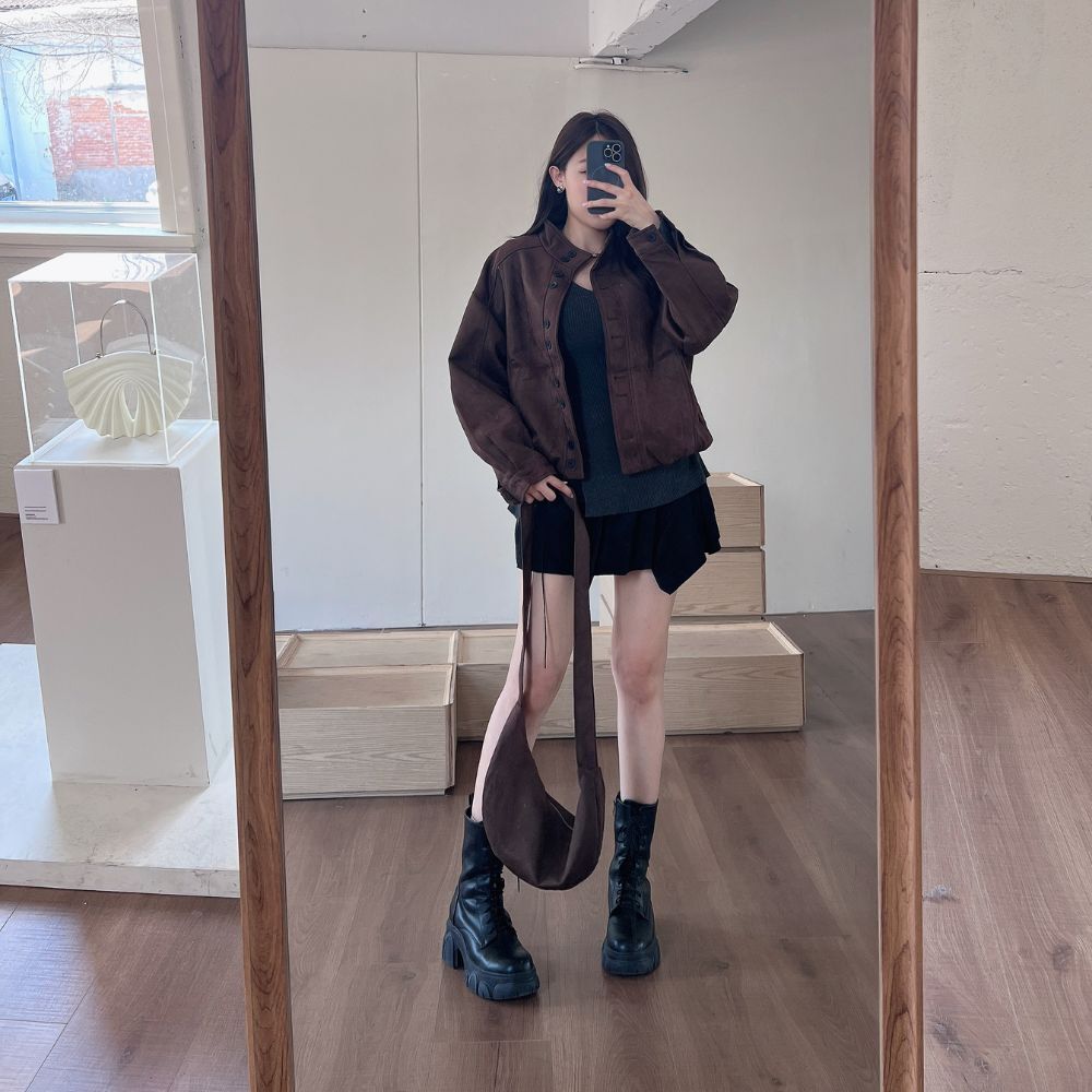 【韓系氛圍感】DOMISS秋冬麂皮外套-附小包 外套組 女主霧面麂皮短版俐落外套-2色 (現貨)