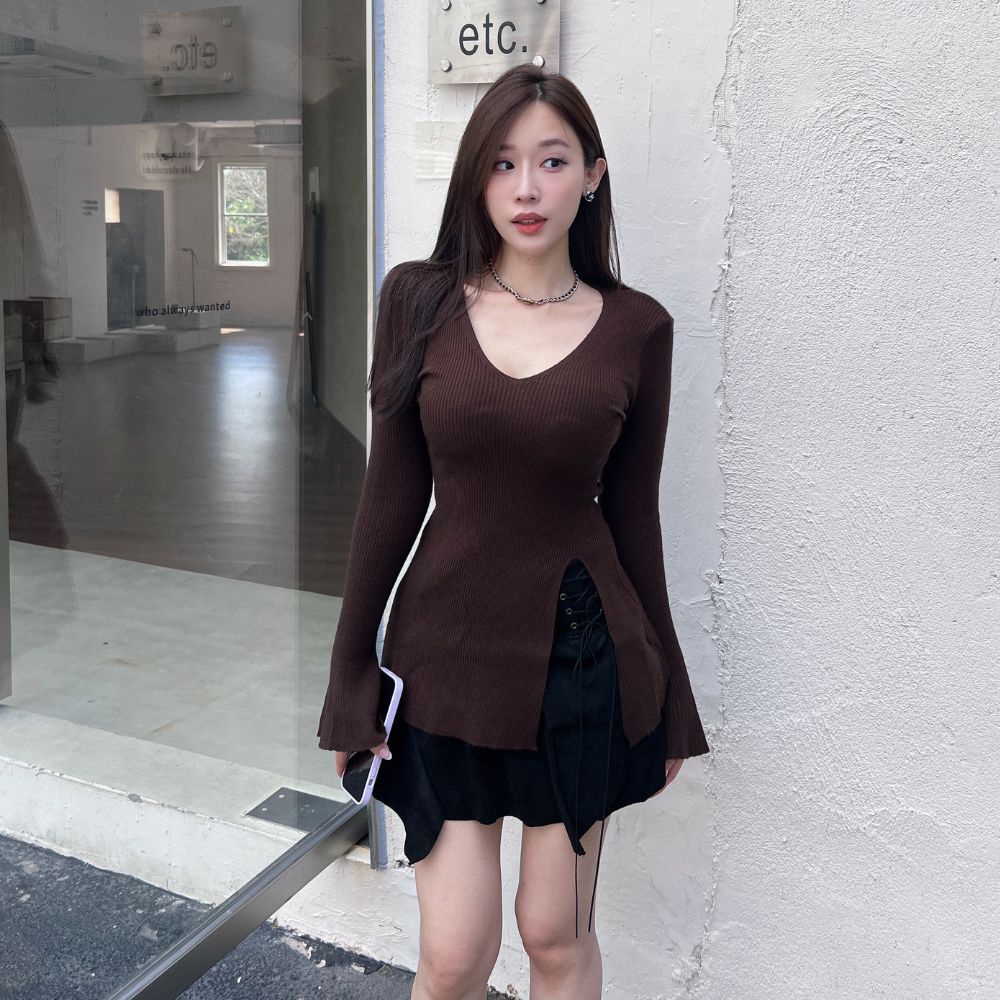 【費爾島日記】DOMISS秋冬V領喇叭袖針織上衣-3色 氣質上衣 喇叭袖針織上衣(現貨)