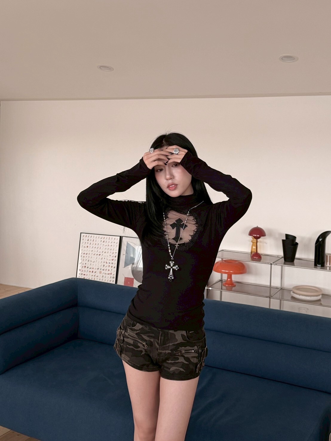 神秘感打底 鏤空十字✝️高領內搭衣 2colors