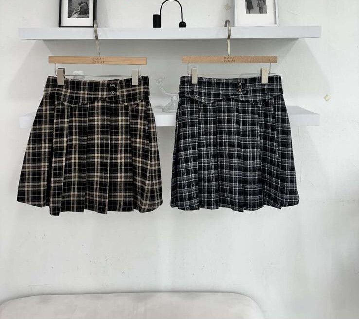 S09 腰26-37 HIP45 長17 $359