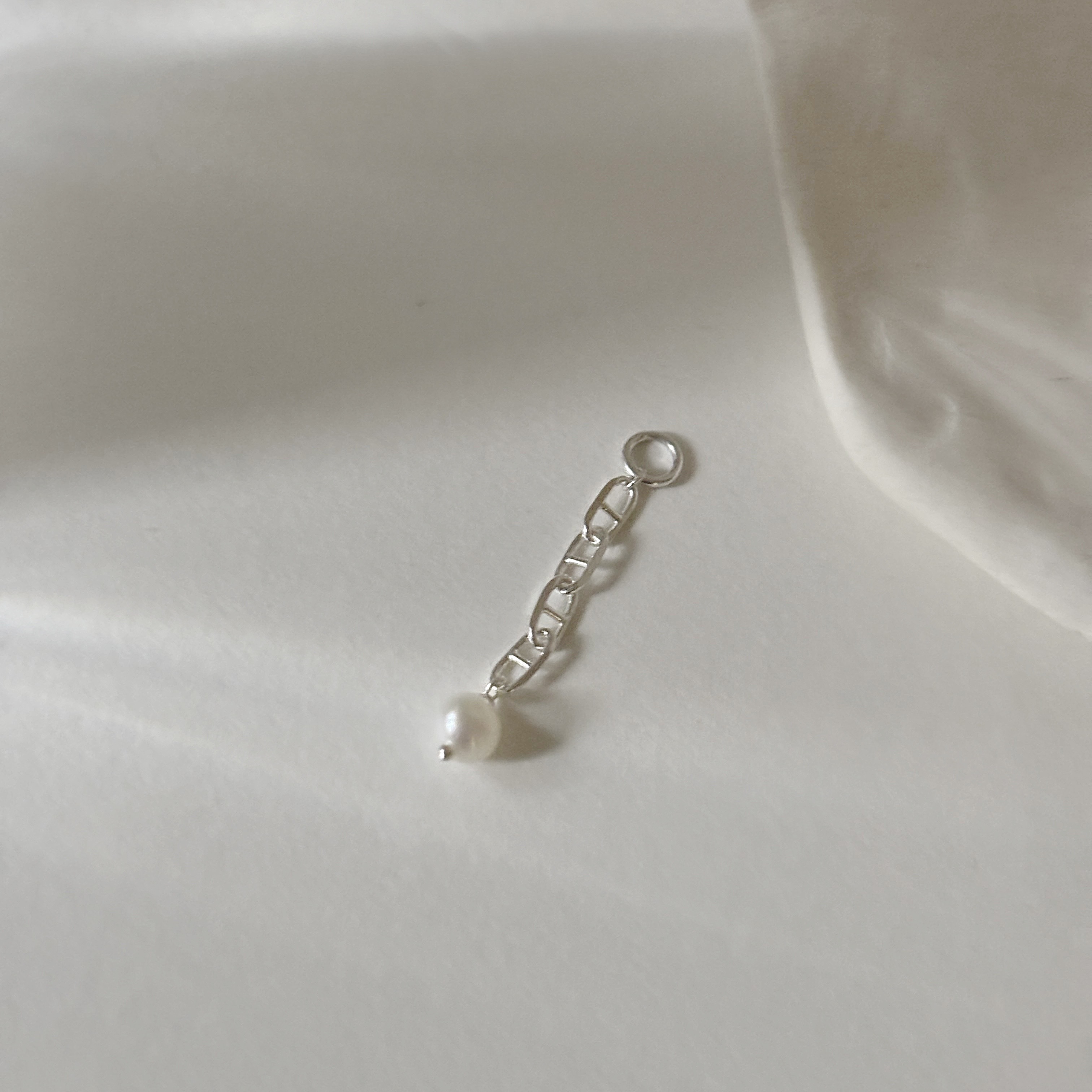 豬鼻小珍珠耳鏈墜