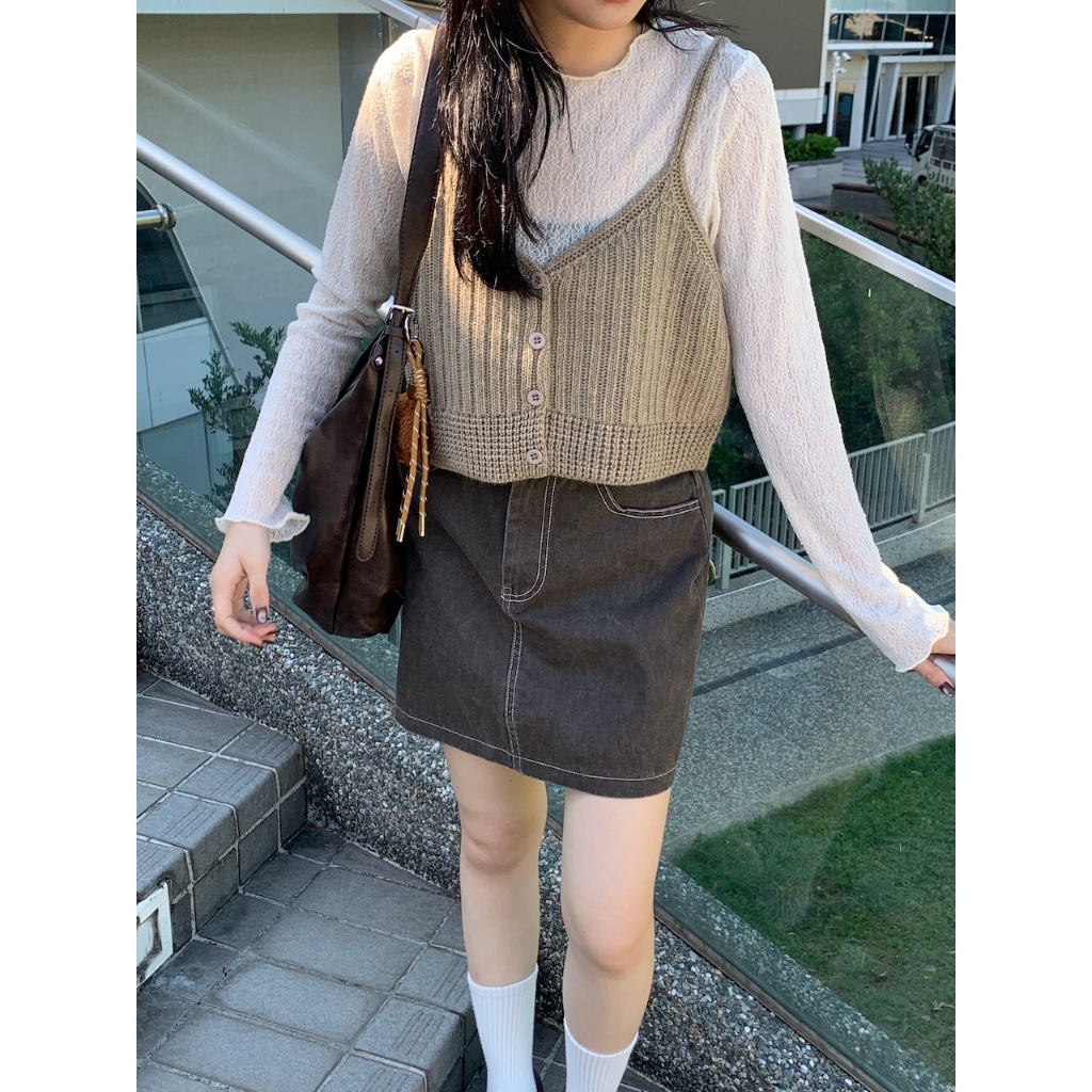 【imfine】暖感大地色 V領排釦針織背心 #8490