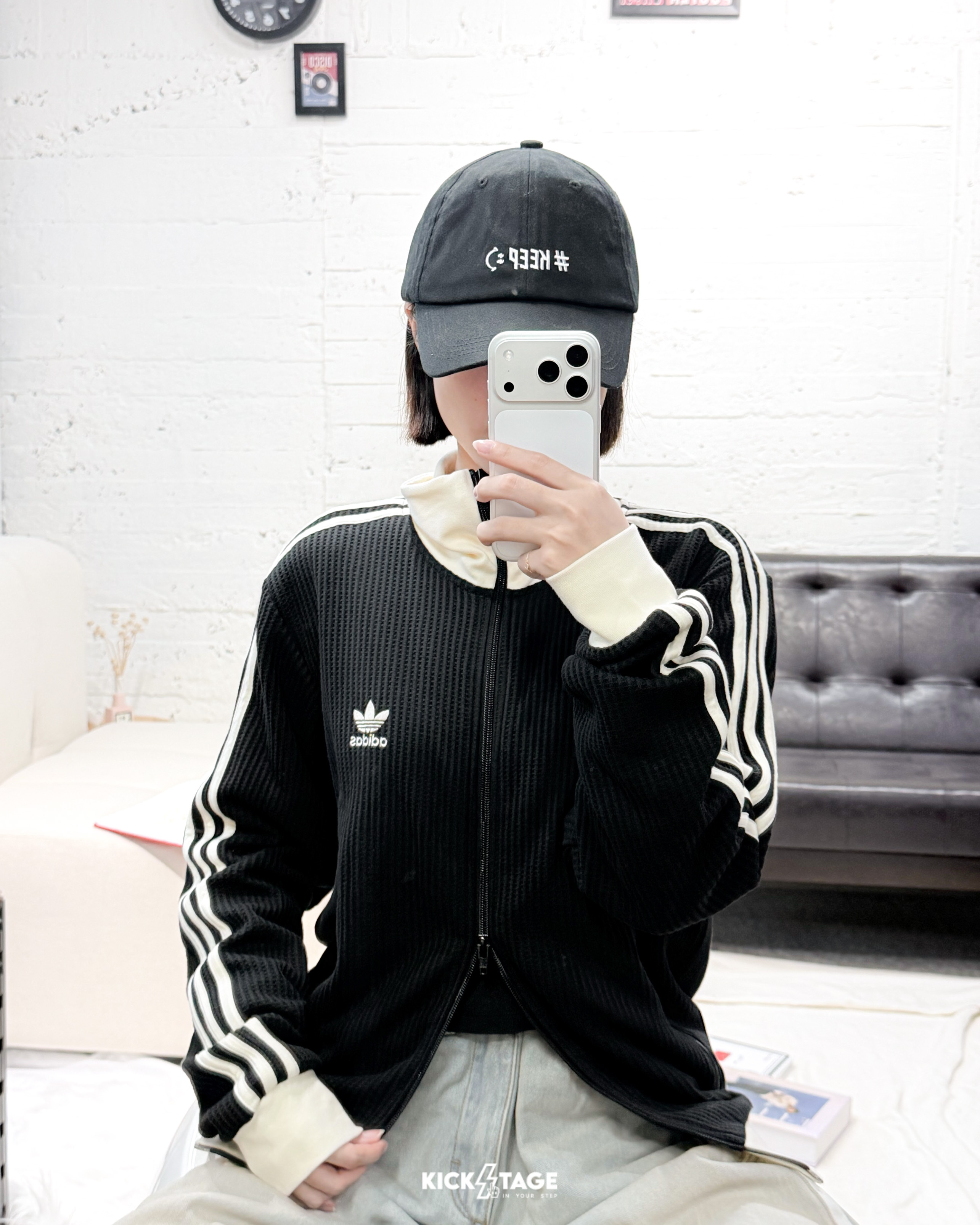 男款 ADIDAS WAFFLE BBTT 奶油白 黑 邊伯賢同款 立領 雙向拉鍊 三葉草 華夫格 休閒 運動 外套【JW0109/JW0110】ADLP