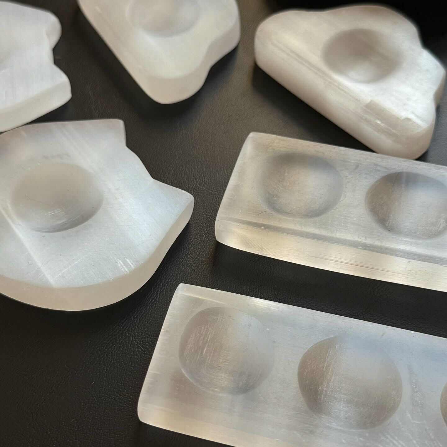 [原石] 透石膏 淨化盤 水晶球底座