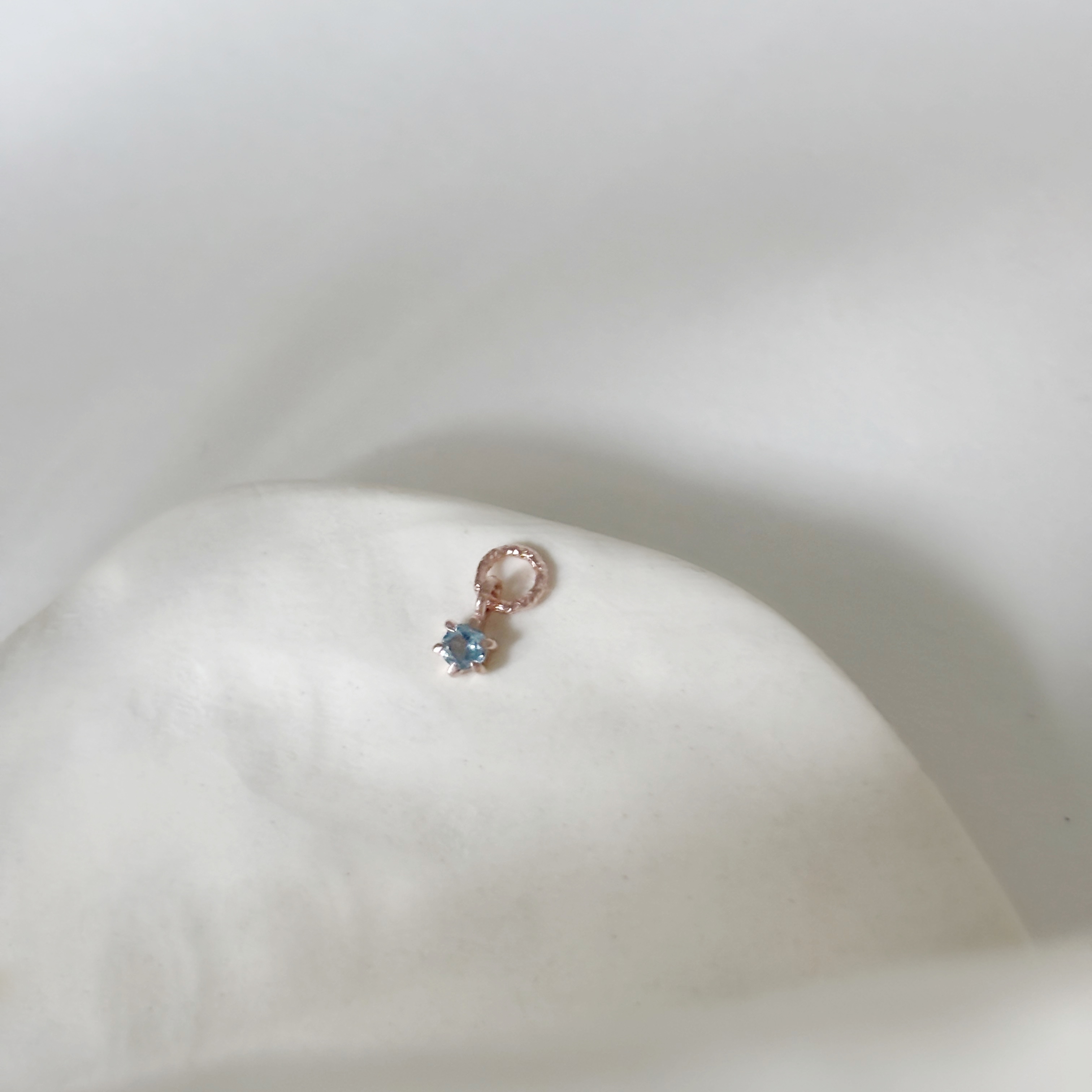 mini六爪倫敦托帕石耳墜