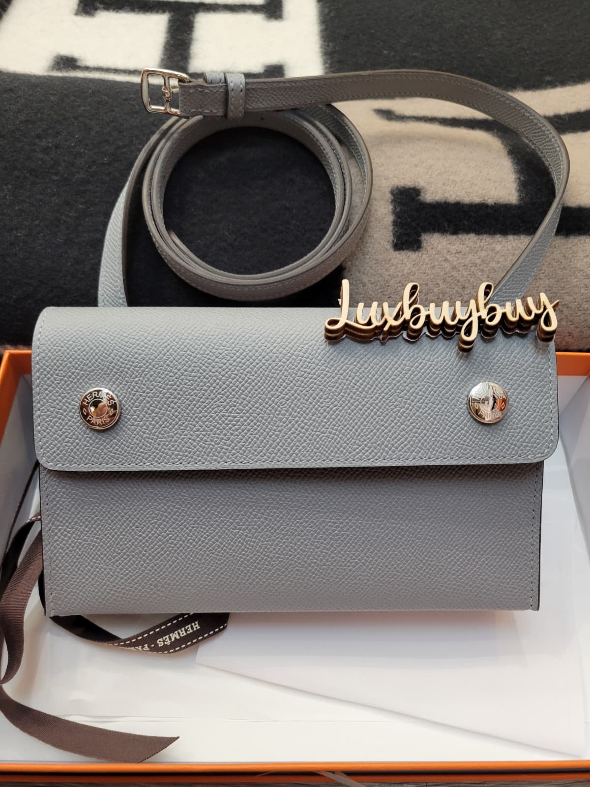 HERMES SNAP WALLET P0  GRIS PANTIN CK 木偶灰