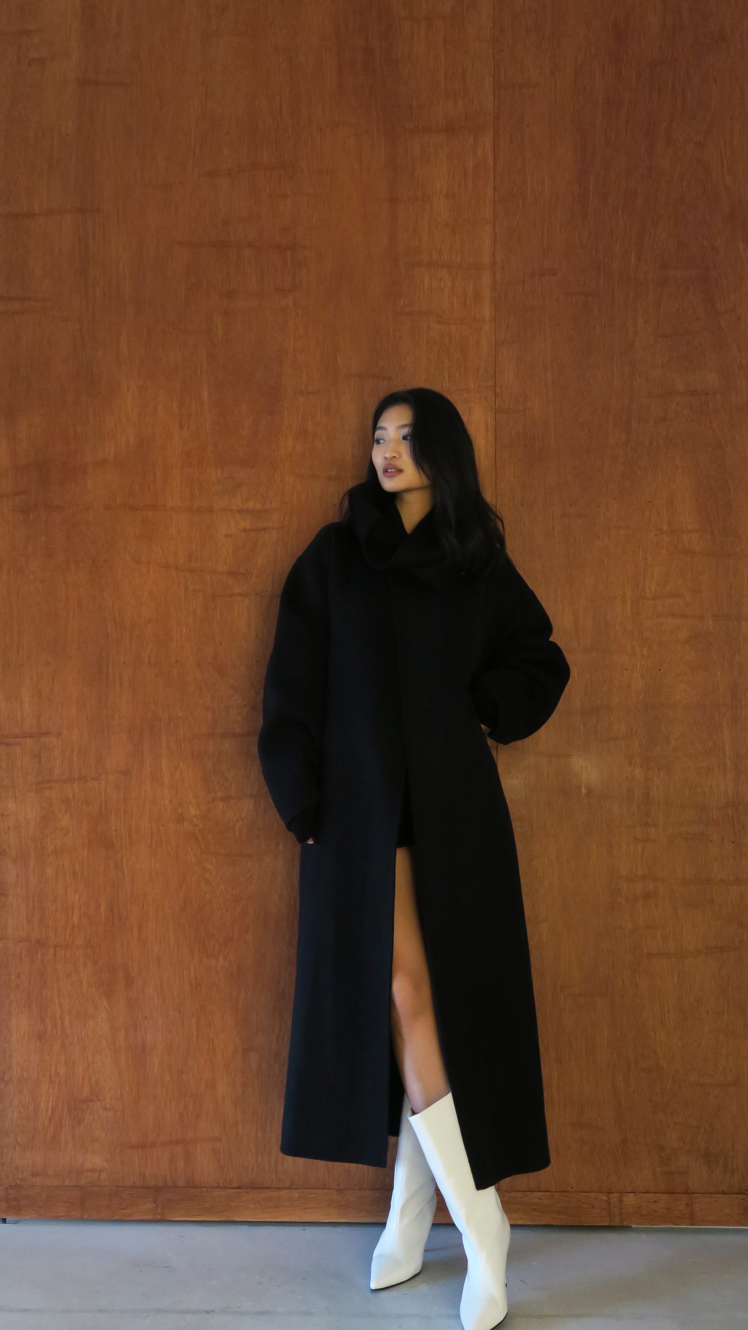 手工圓領羊毛大衣(附圍脖)