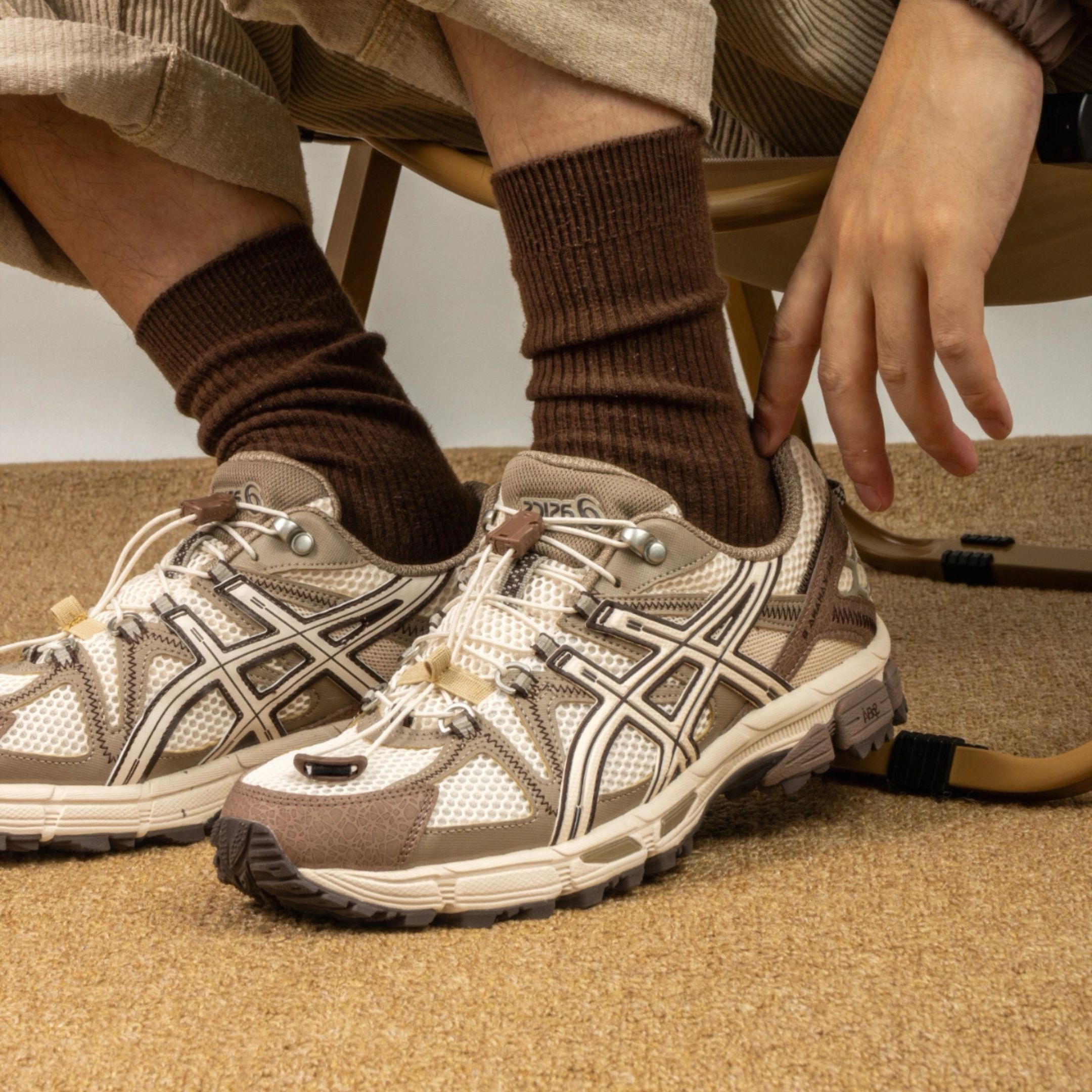 NICEDAY 代購 Asics Gel-Kahana 8 FL 復古 機能 抽繩 白棕 1011B828-200