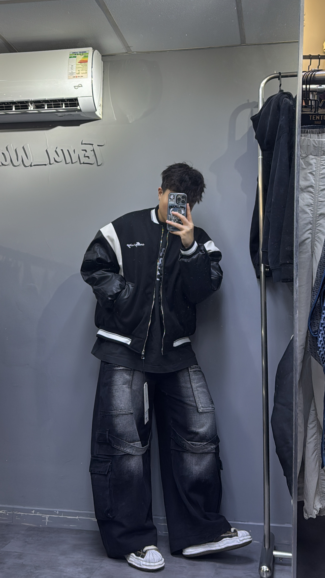 JK0018 皮袖拼色外套