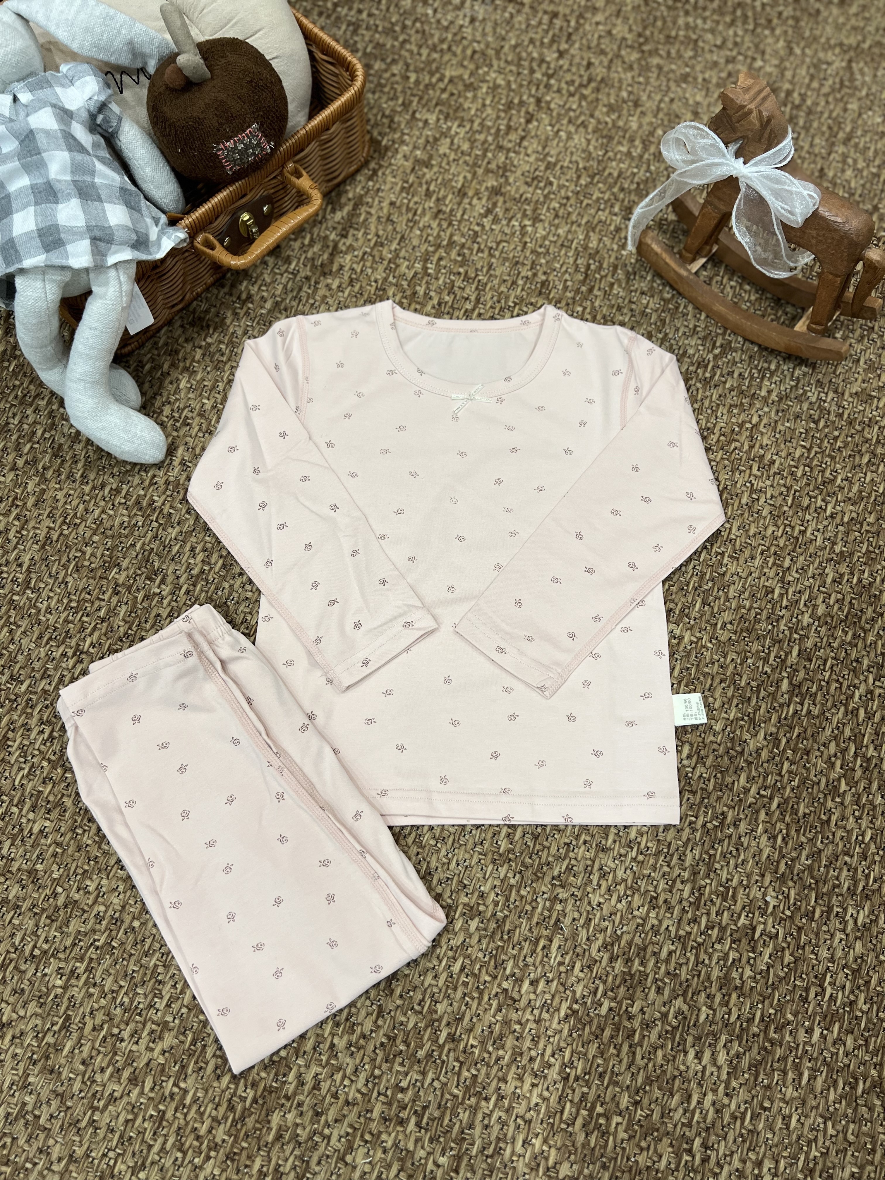 A03470玫瑰滿版睡衣