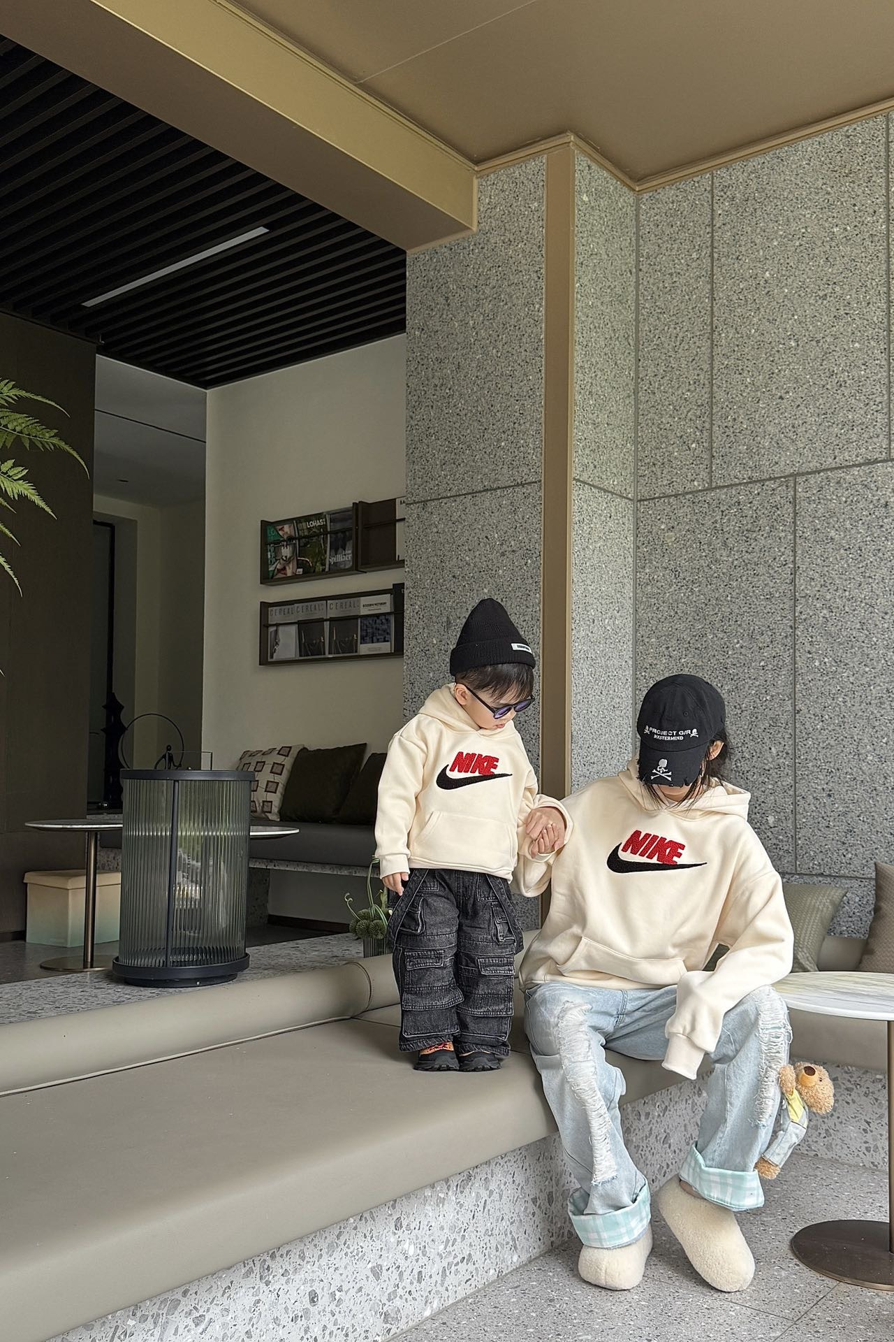 ✔️𝐍𝐢𝐤𝐞 牛奶絨毛連帽衛衣 親子裝 斷碼團