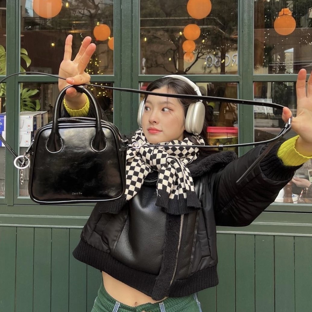 Stand Oil - Momo Bag Mini (Black)