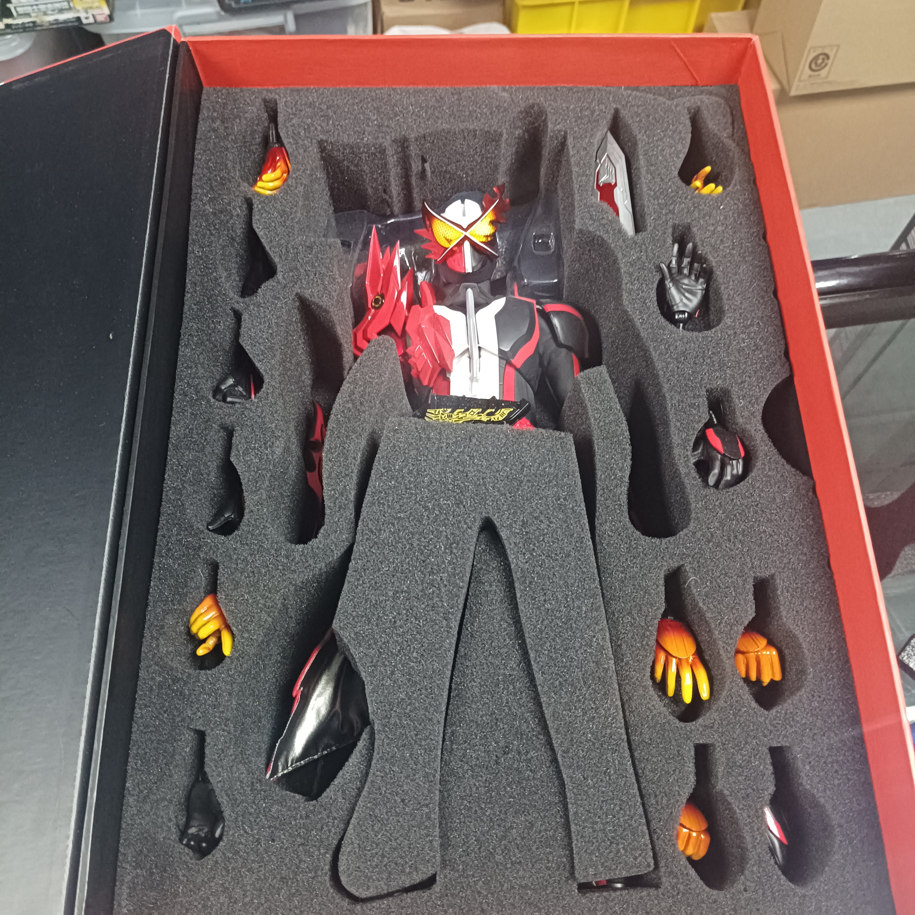 寄賣-幪面超人 RAH Saber