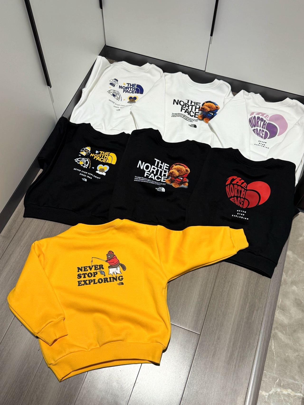 𝐓𝐡𝐞 𝐍𝐨𝐫𝐭𝐡 𝐅𝐚𝐜𝐞 一週七日不重複衛衣