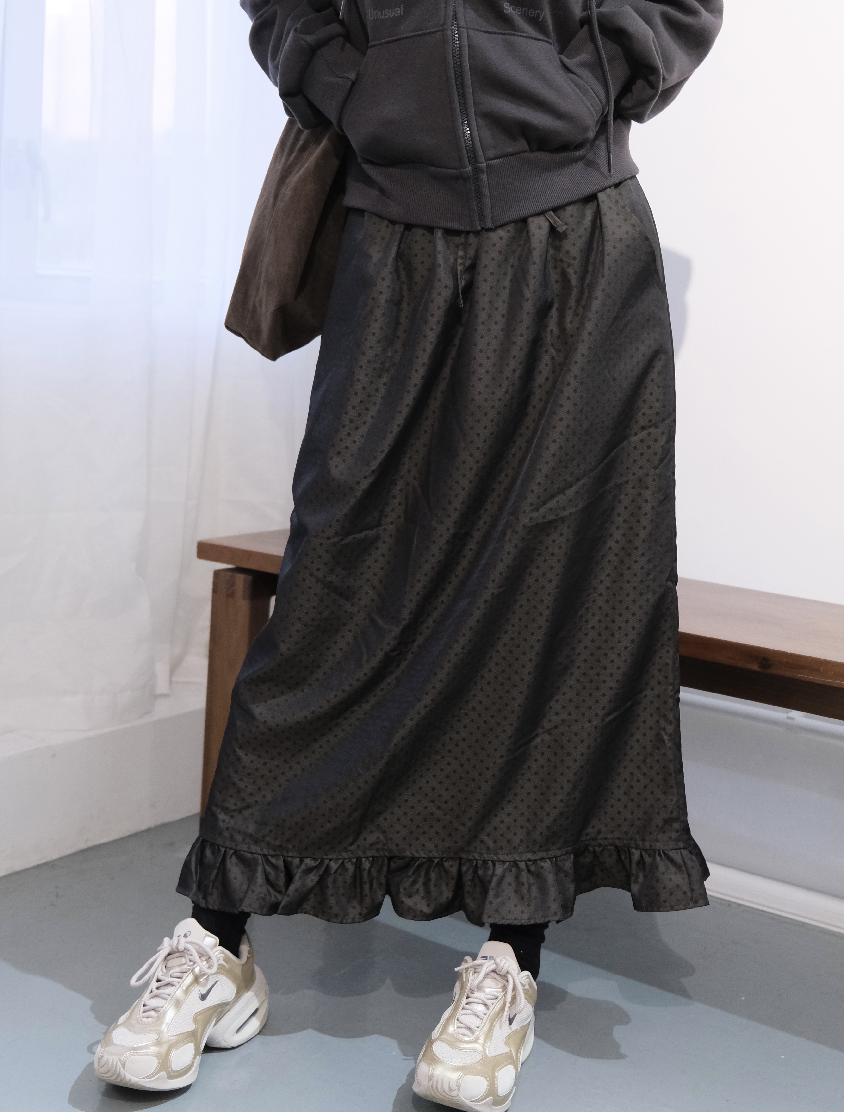 暗亮面RUFFLE 波點SK