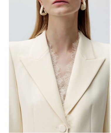 挺版斜紋面料 睫毛蕾絲西裝套裝(2件組)