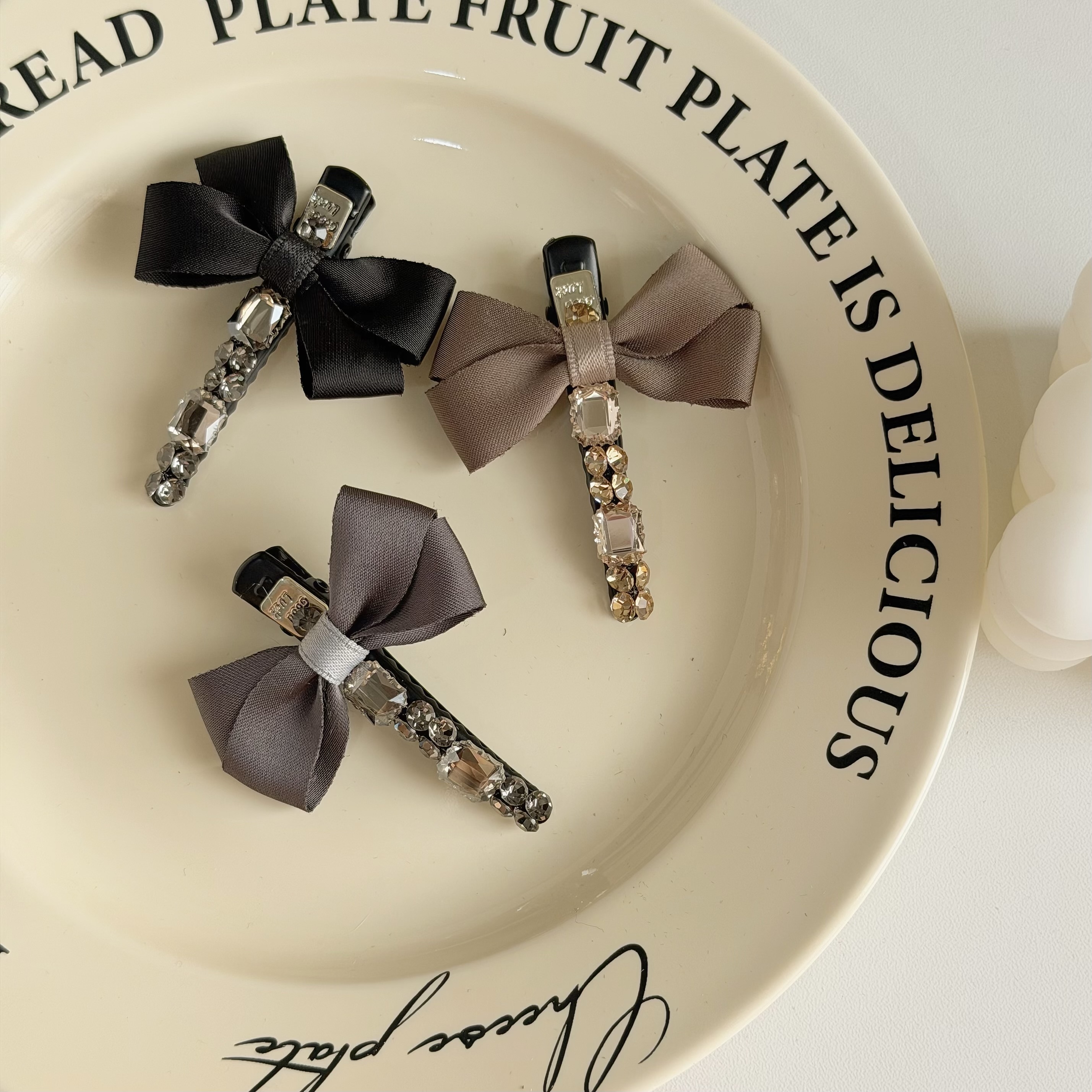 V63水鑽緞帶蝴蝶結壓夾【單支】