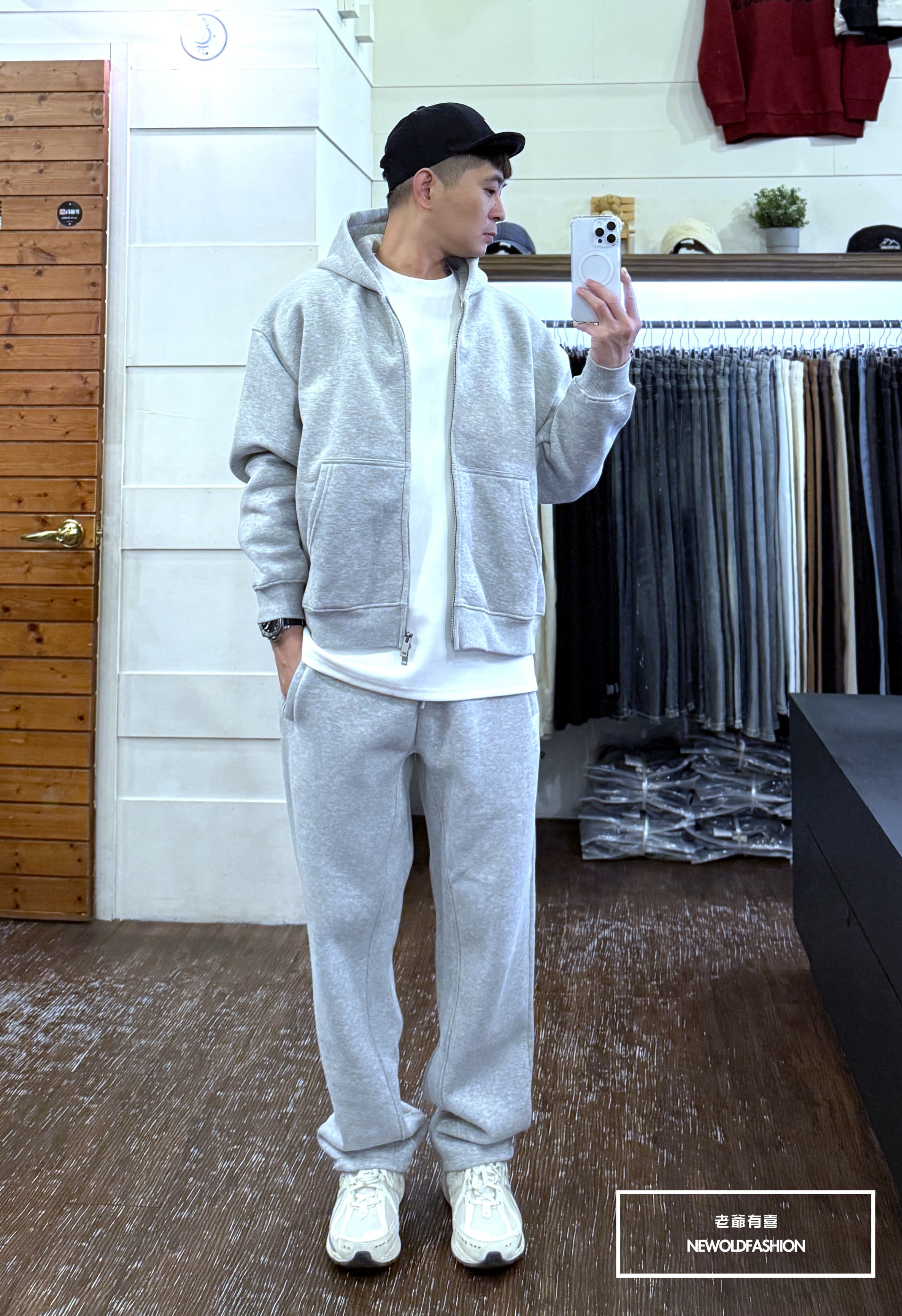 『新品上市』重磅經典全素連帽刷毛棉外套(NOF2510W25809)-淺灰