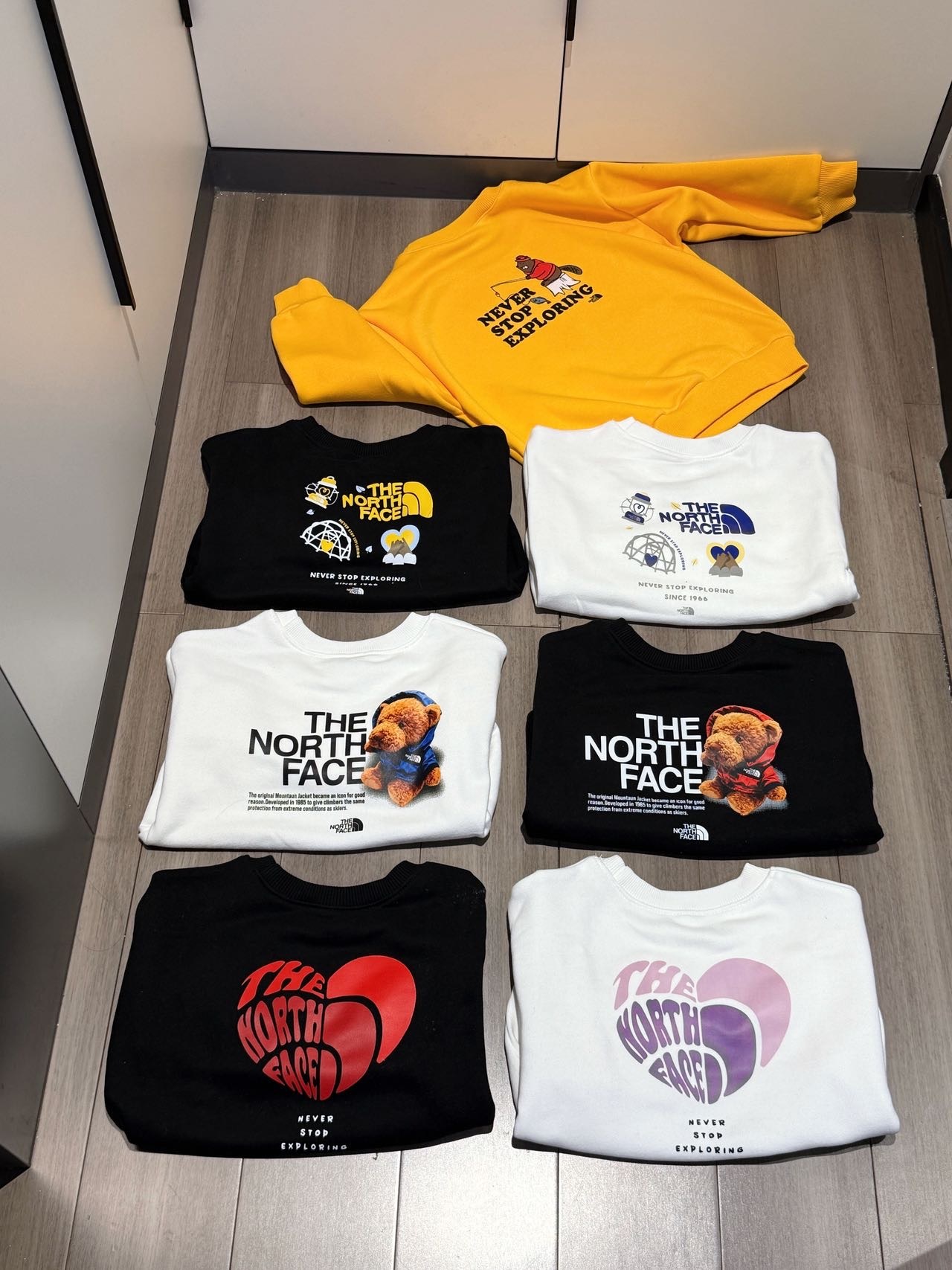 𝐓𝐡𝐞 𝐍𝐨𝐫𝐭𝐡 𝐅𝐚𝐜𝐞 一週七日不重複衛衣