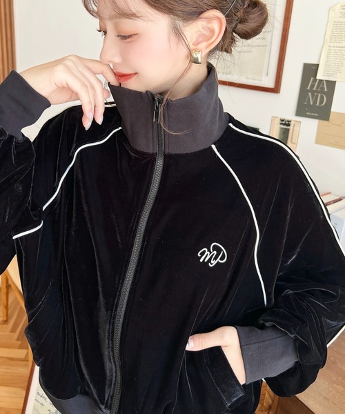 日本🇯🇵連線 Moment+ 刺繡線條絲絨運動外套 外套 運動外套 絲絨 短版 長袖 4色(任買兩件711免運)/預購