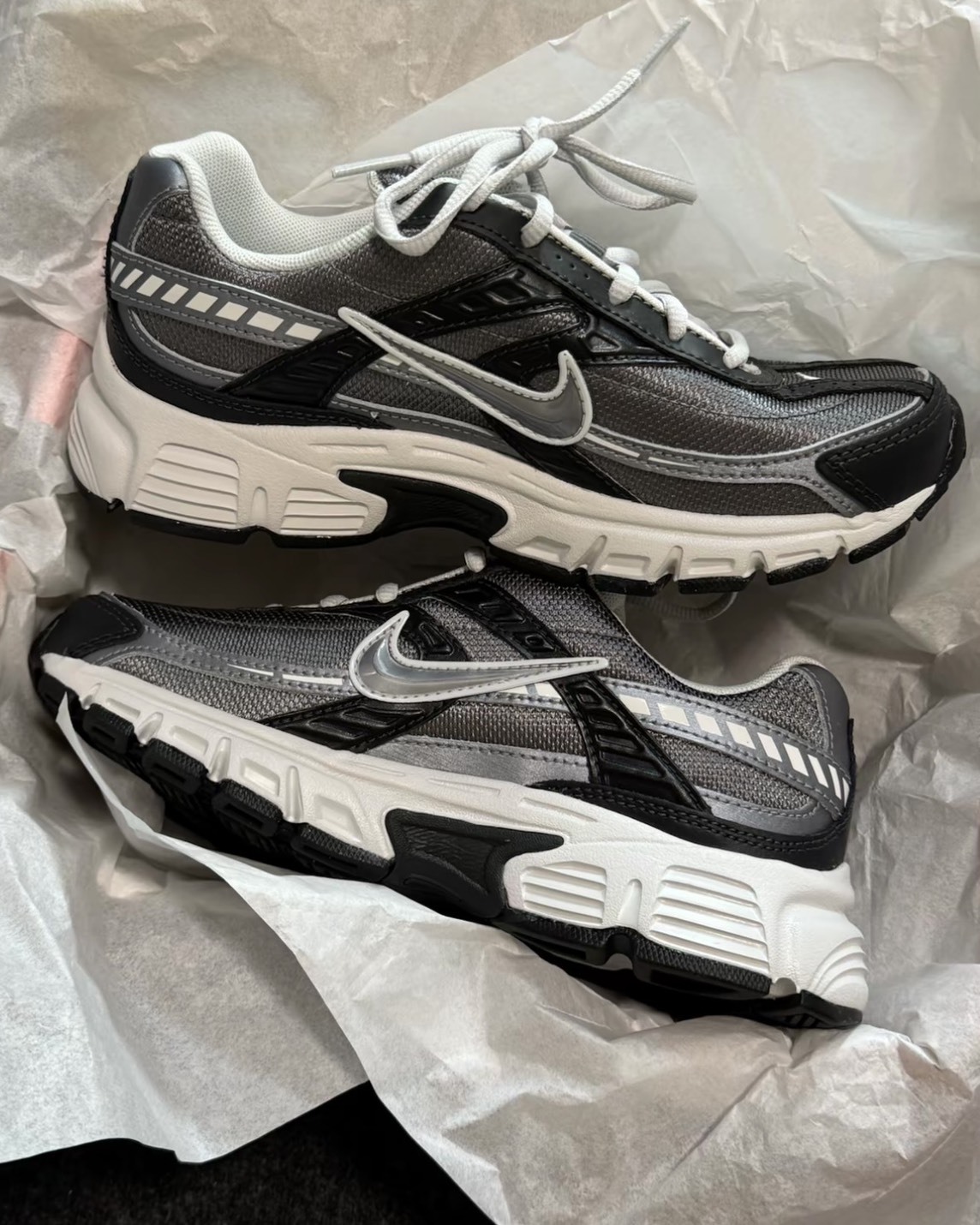 <帥>Nike Initiator 緩震 復古 黑灰