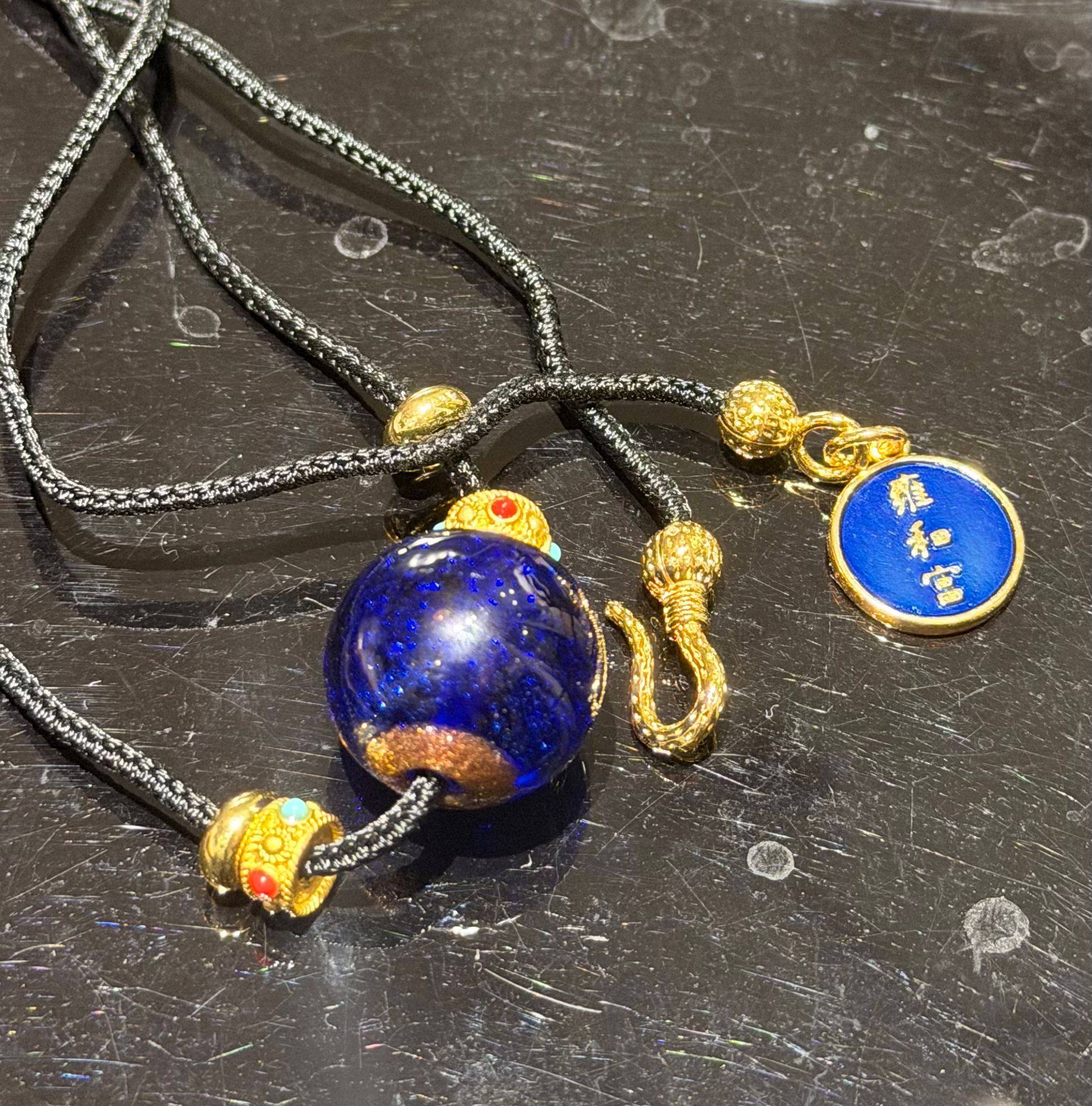 251110 - D50  雍宮香灰琉璃星空頸鏈 （紫色-智慧）送布袋