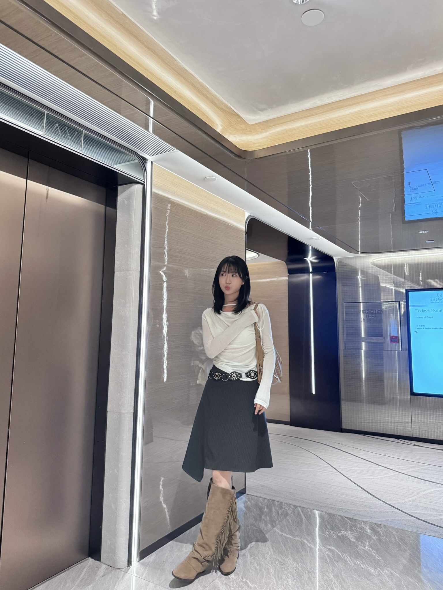 (訂購)氣質掛領彈性上衣 T1107(淺灰/白)