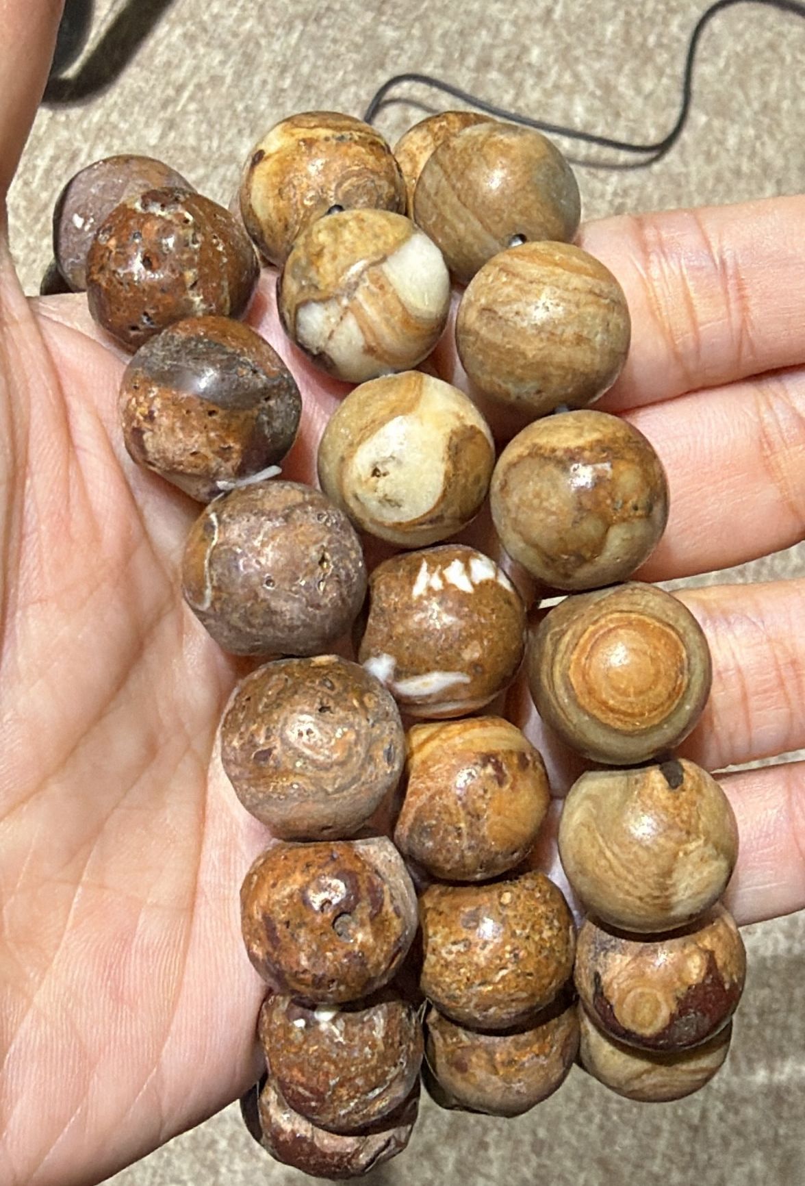 251110 - D16 14mm+黃靈骨龍宮舍利手串