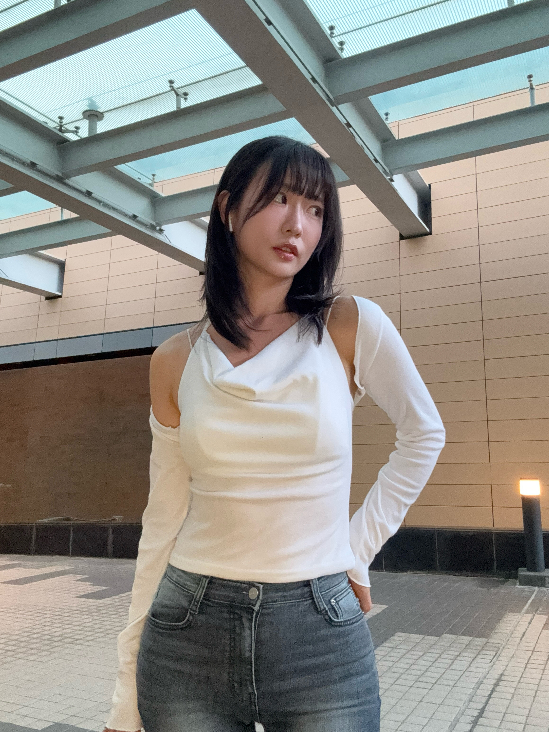 (訂購)SEXY CUTE垂領背心上衣外套 T1110(白/深灰/黑)