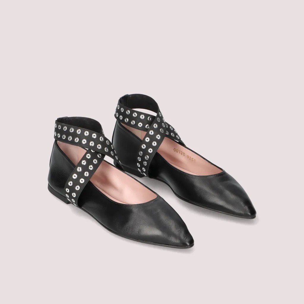 1PB1113-008 PRETTY BALLERINAS Tyra Black Leather #52769_001 (S-K11-E)