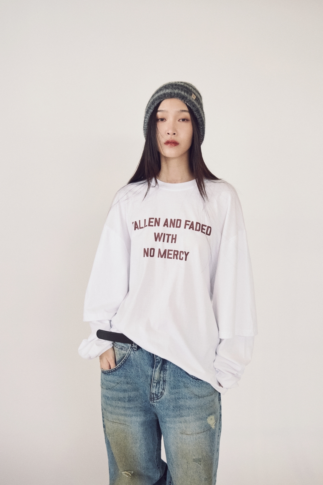 【瑕疵】雙層袖設計英字衛衣