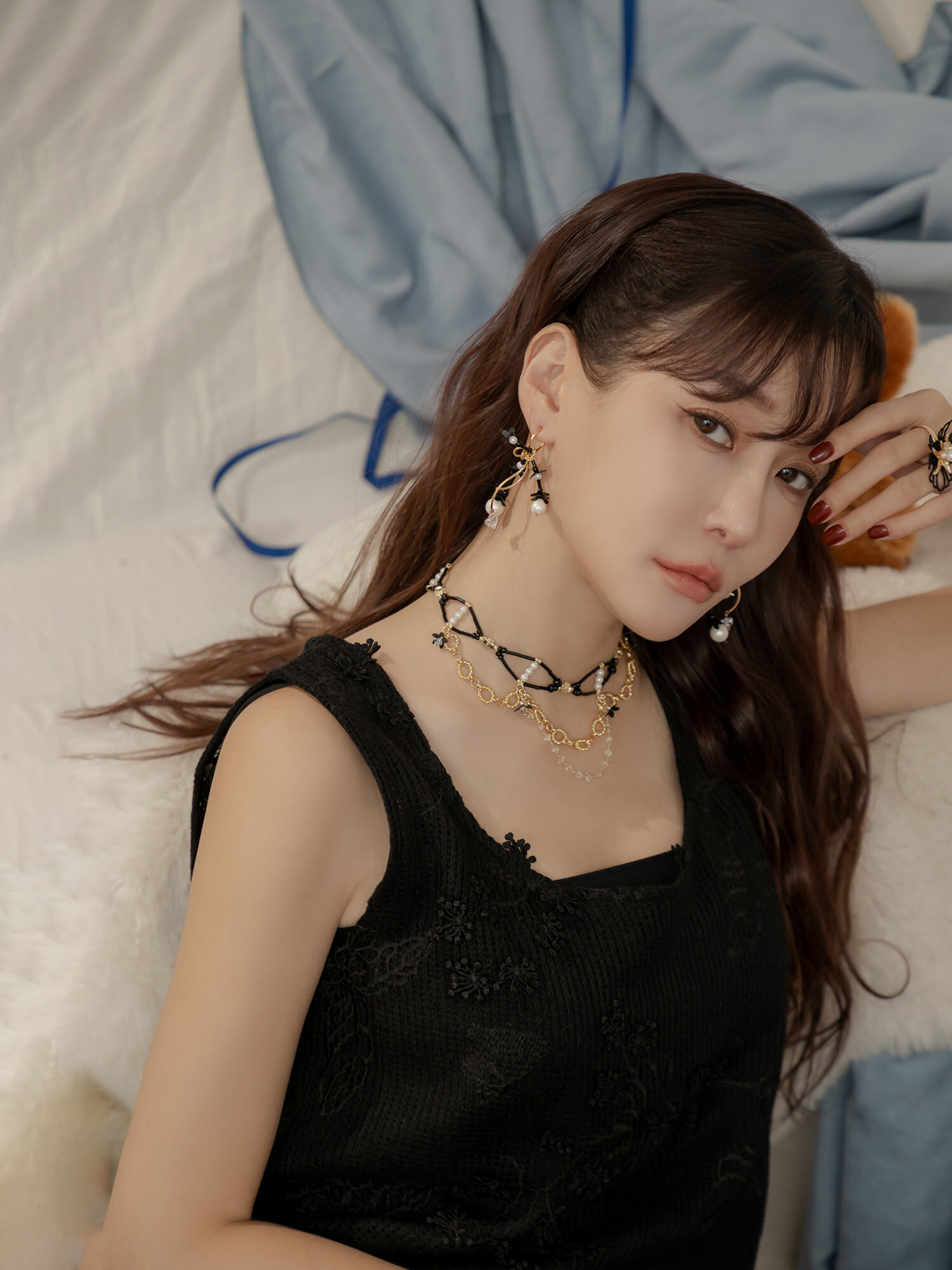 靈魂人物。MUCHAT手作14KGP珠花曲線純銀針耳環