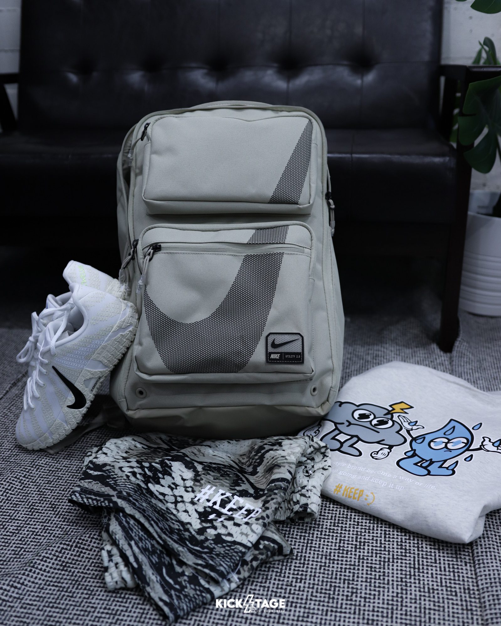 [限時特價5折無退換]  NIKE UTILITY SPEED 2.0 灰綠 卡其 27升 筆電包 多夾層 電腦夾層 後背包 背包【HF0635-253】UTIBG