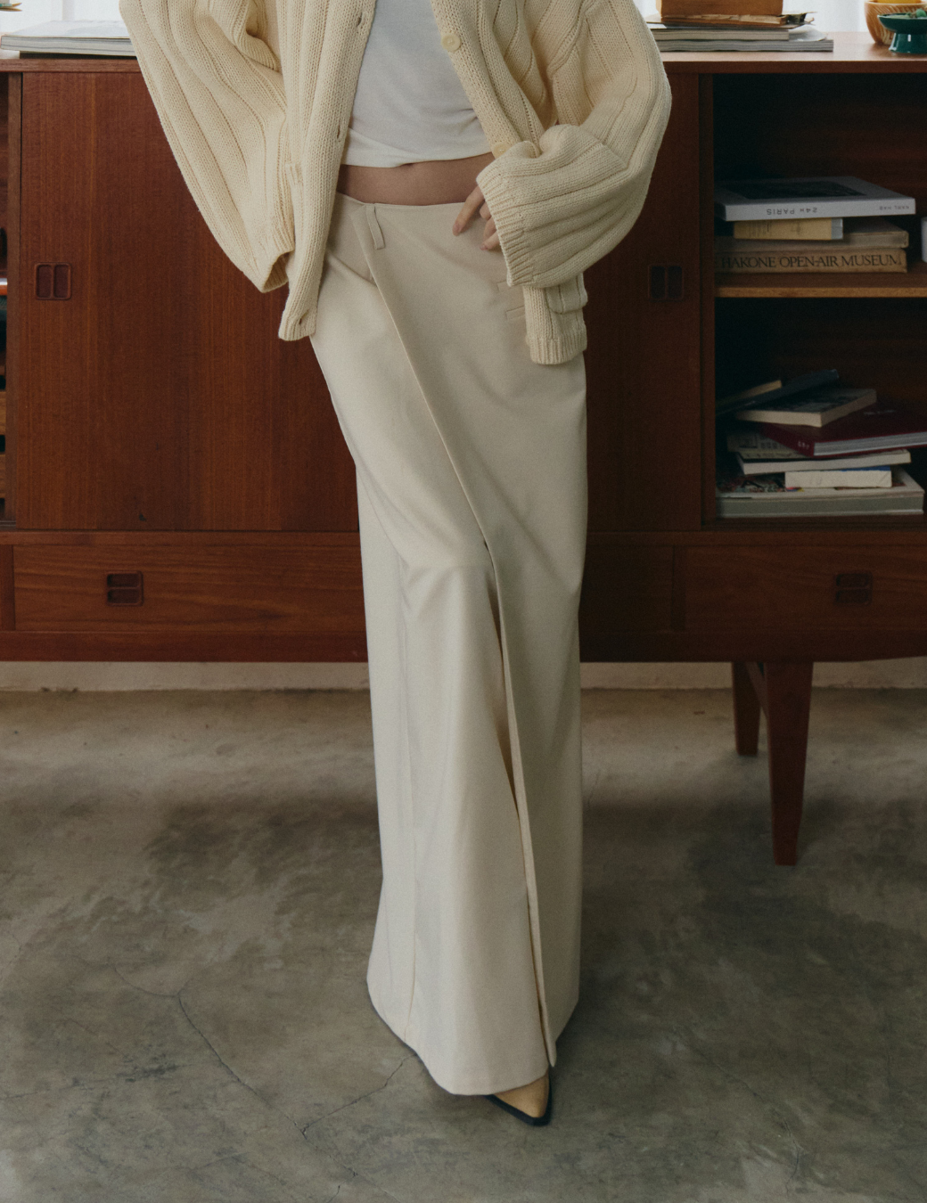 前剪接片設計直筒長裙（3尺寸）