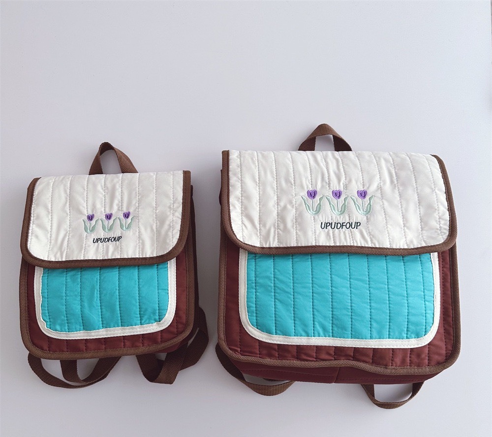 小花刺繡休閒背包