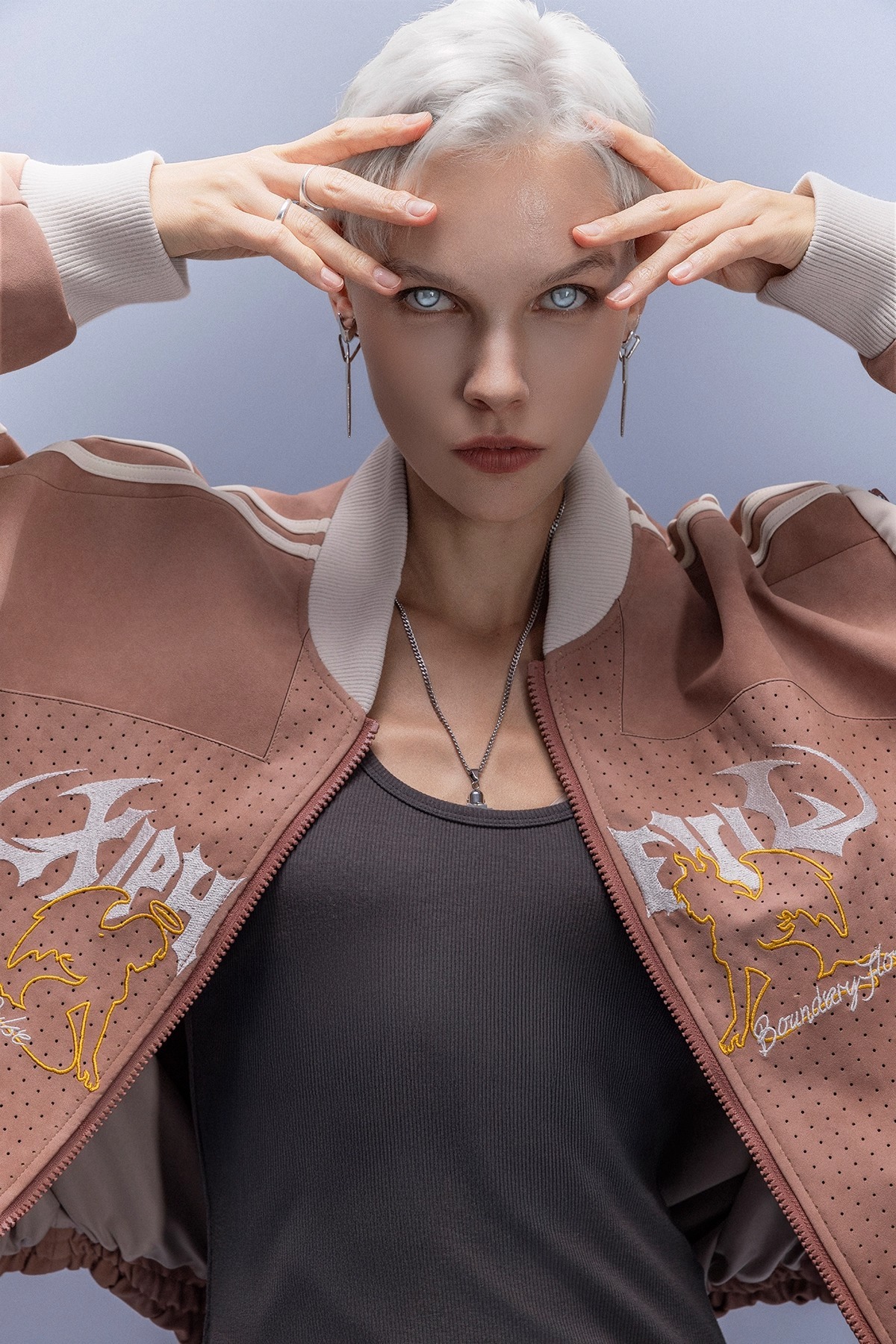 XIPHEVIL「灣區舞力外套」桃皮絨麂皮寬鬆街頭刺繡短外套賽博龐克