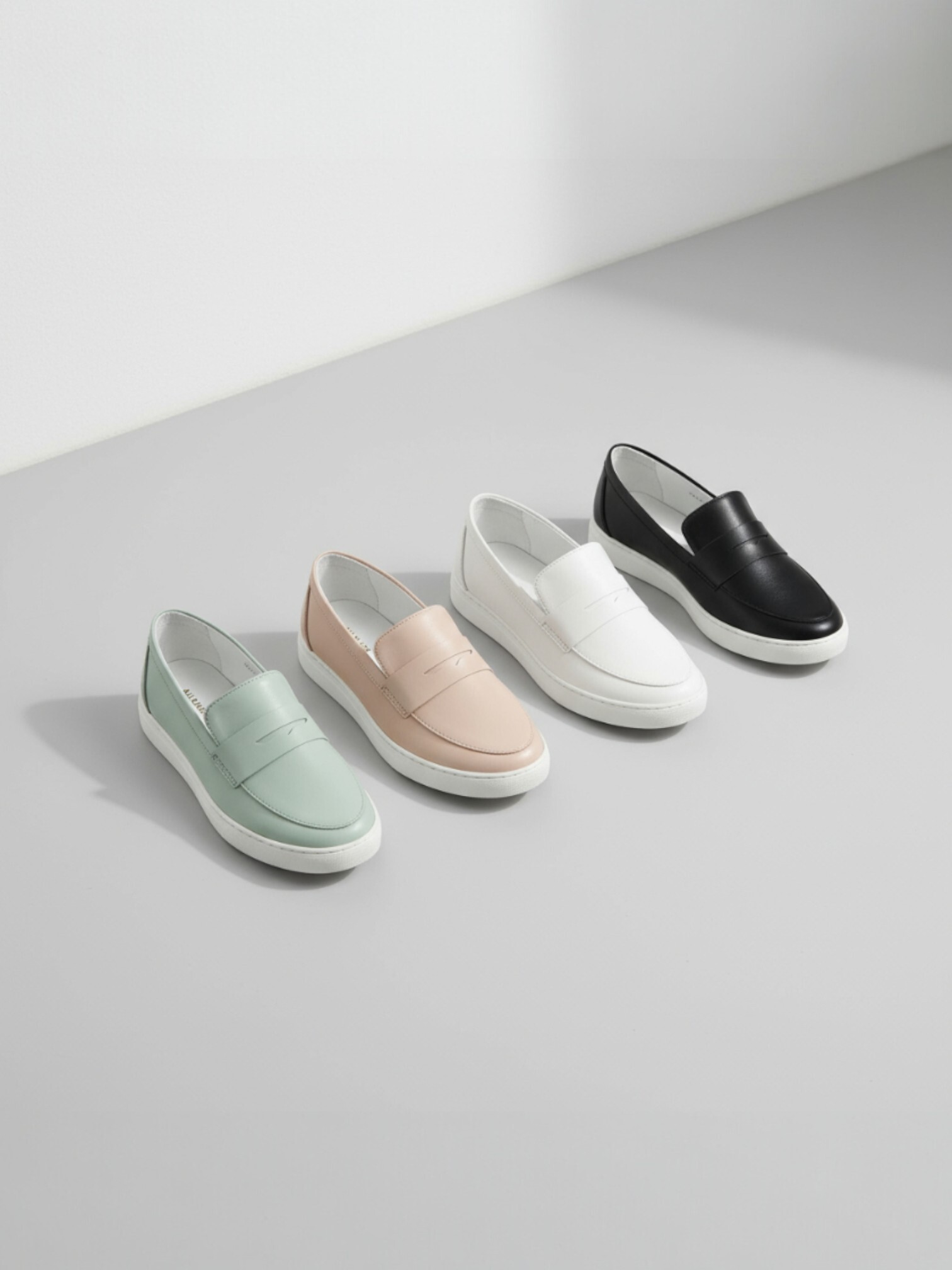 Penny Sneak 經典日常休閒鞋