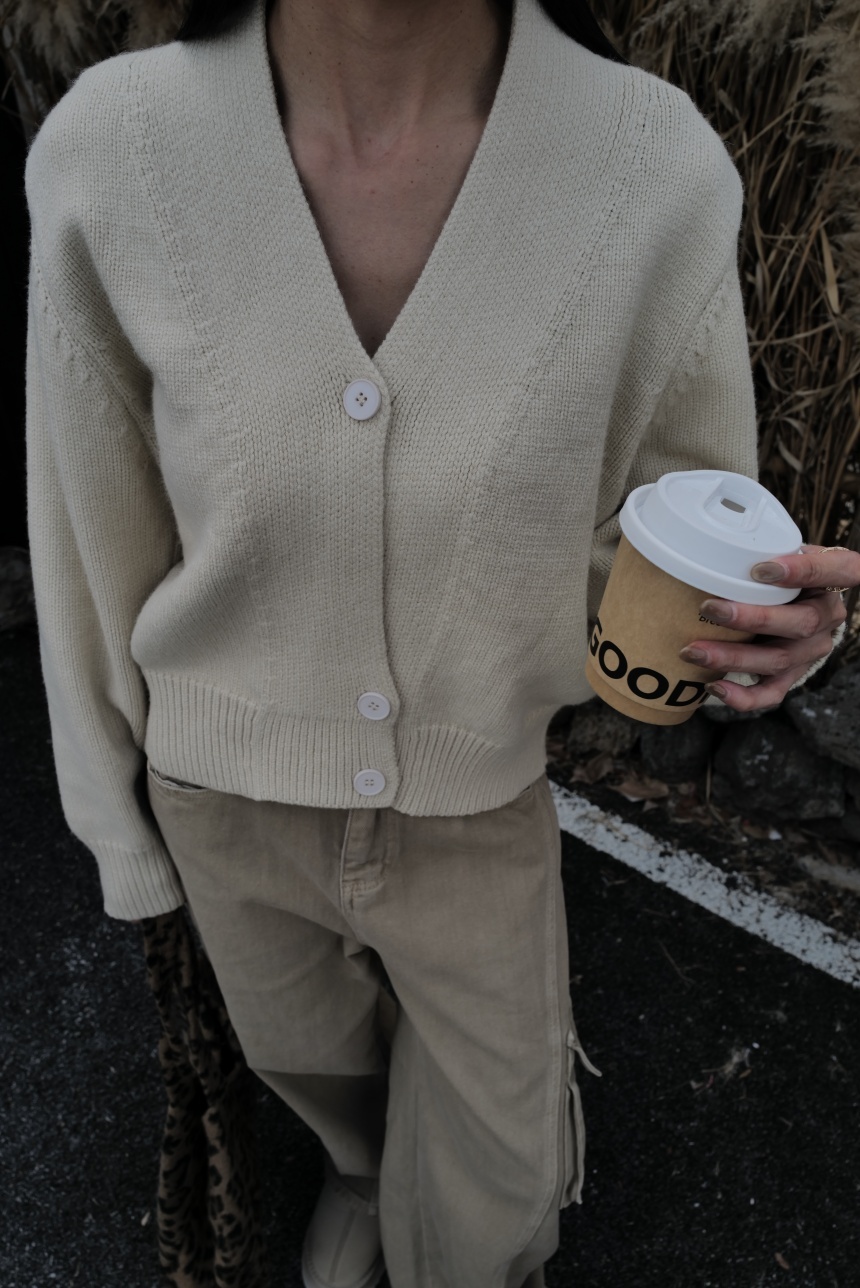 超厚實V領開衫*3色