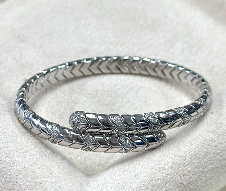 AM02 A5451 蛇手鐲25g $698