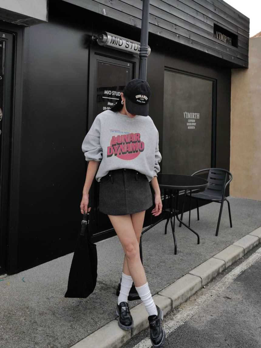 必備微辣超挺毛呢短裙*2色